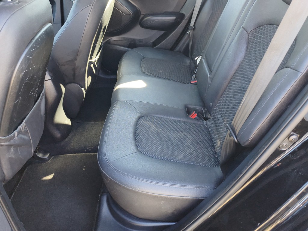 HYUNDAI ix35 2.0 Comfort 4WD-image-3