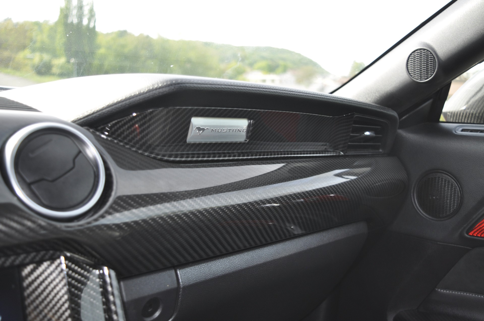 FORD Mustang Fastback 5.0 V8 GT Automat-image-12