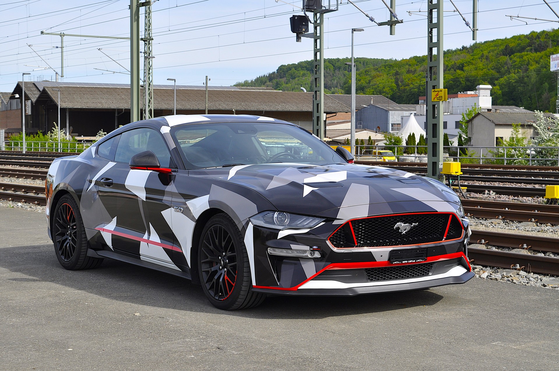 FORD Mustang Fastback 5.0 V8 GT Automat-image-3