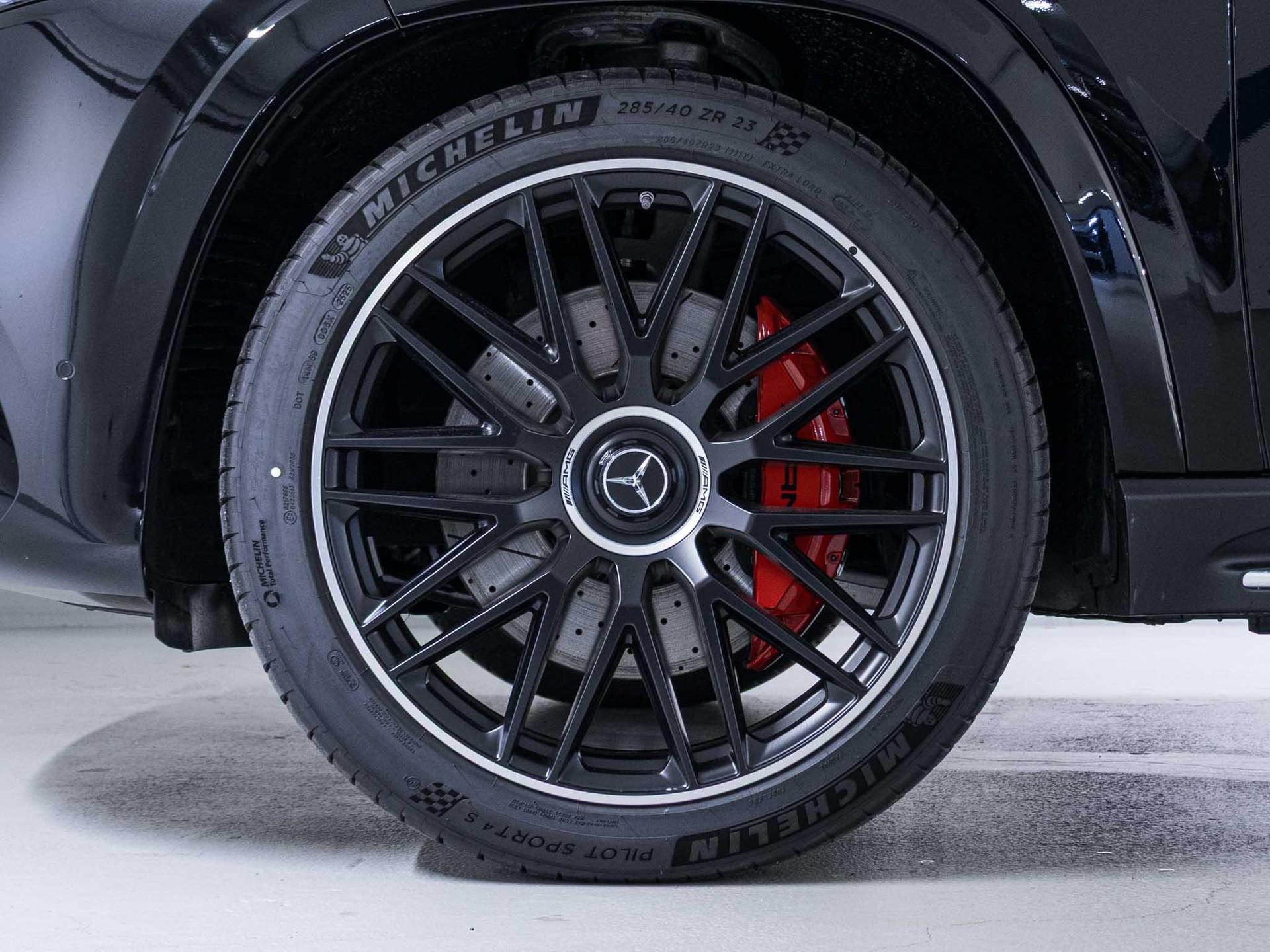 MERCEDES-BENZ GLS AMG 63 4MATIC+-image-14