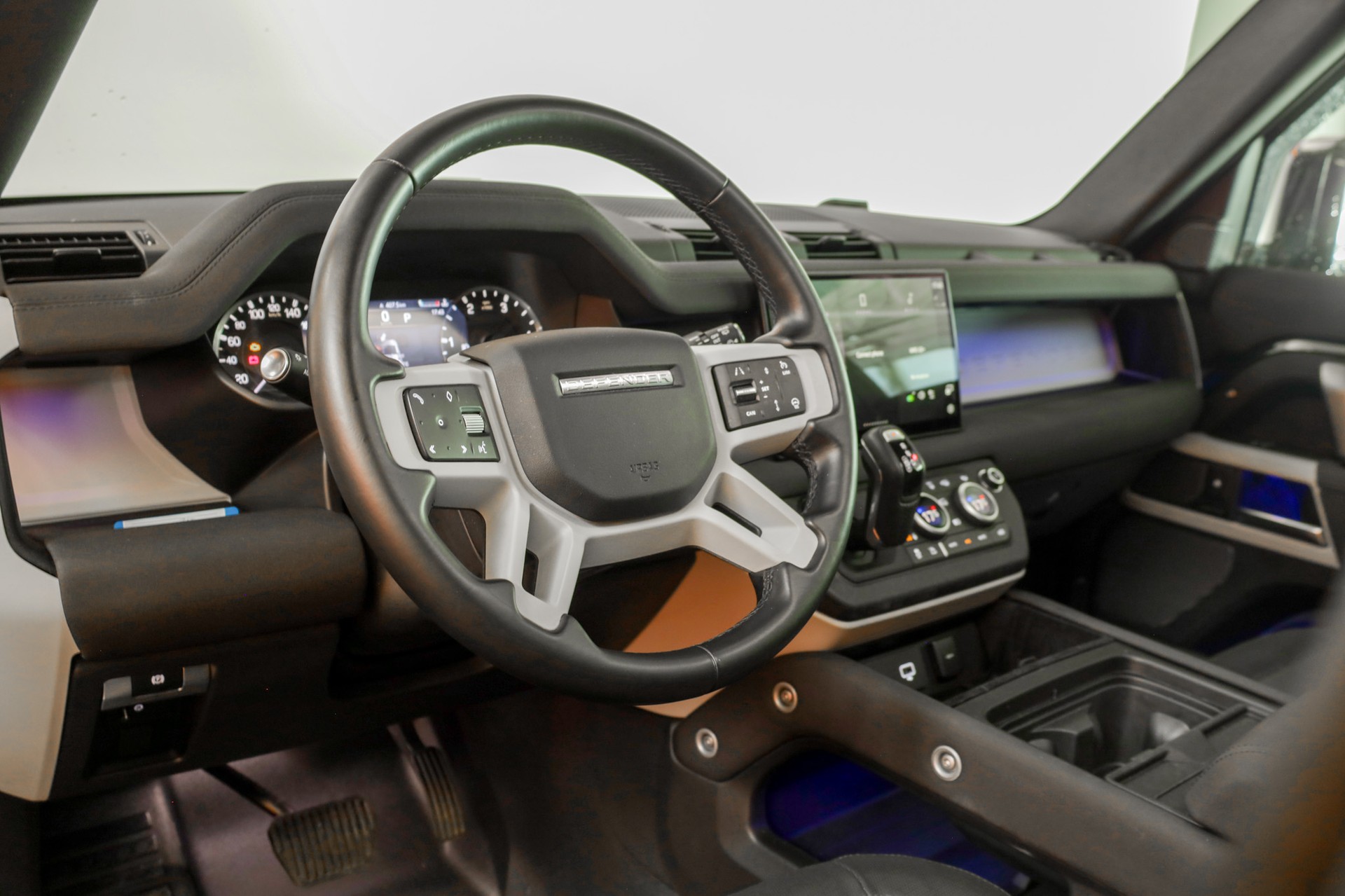 LAND ROVER Defender 110 3.0 D I6 250 X-Dynamic SE AWD AT8-image-7