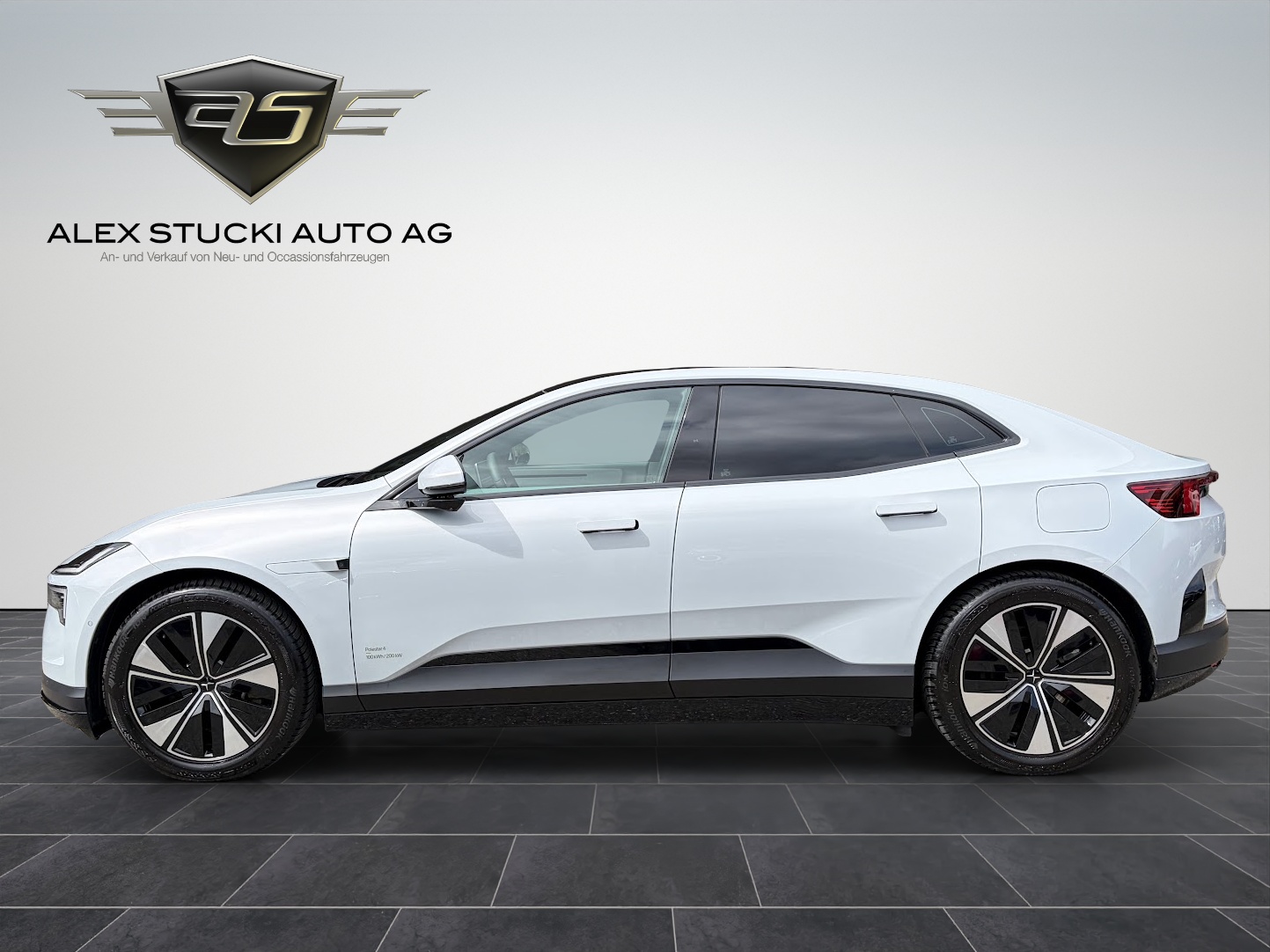 POLESTAR Polestar 4 Long Range Single 100kWh-showroom-element-3