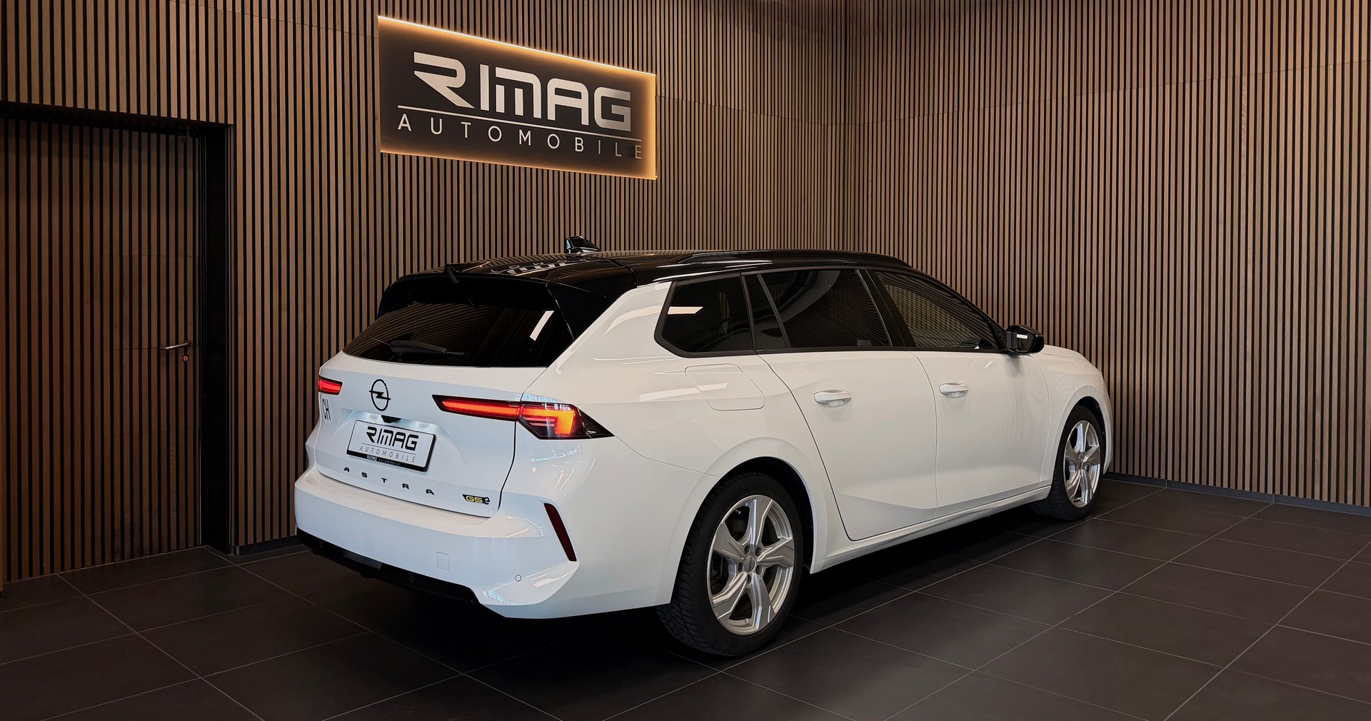 OPEL Astra Sports Tourer 1.6 PHEV Turbo GSe | CH-Fzg. | CarVertical-image-12