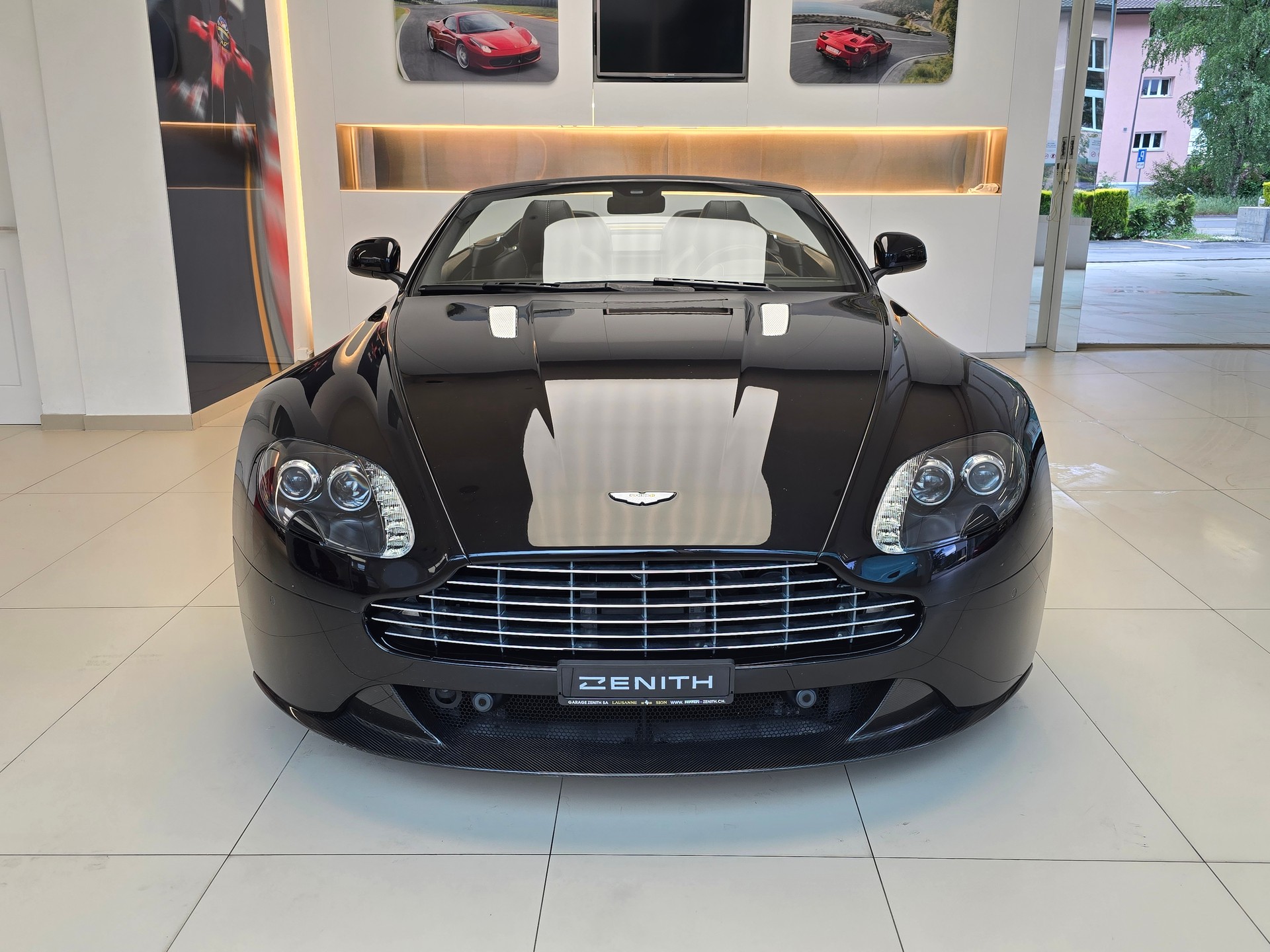 ASTON MARTIN V8 Vantage 4.7 S-image-1