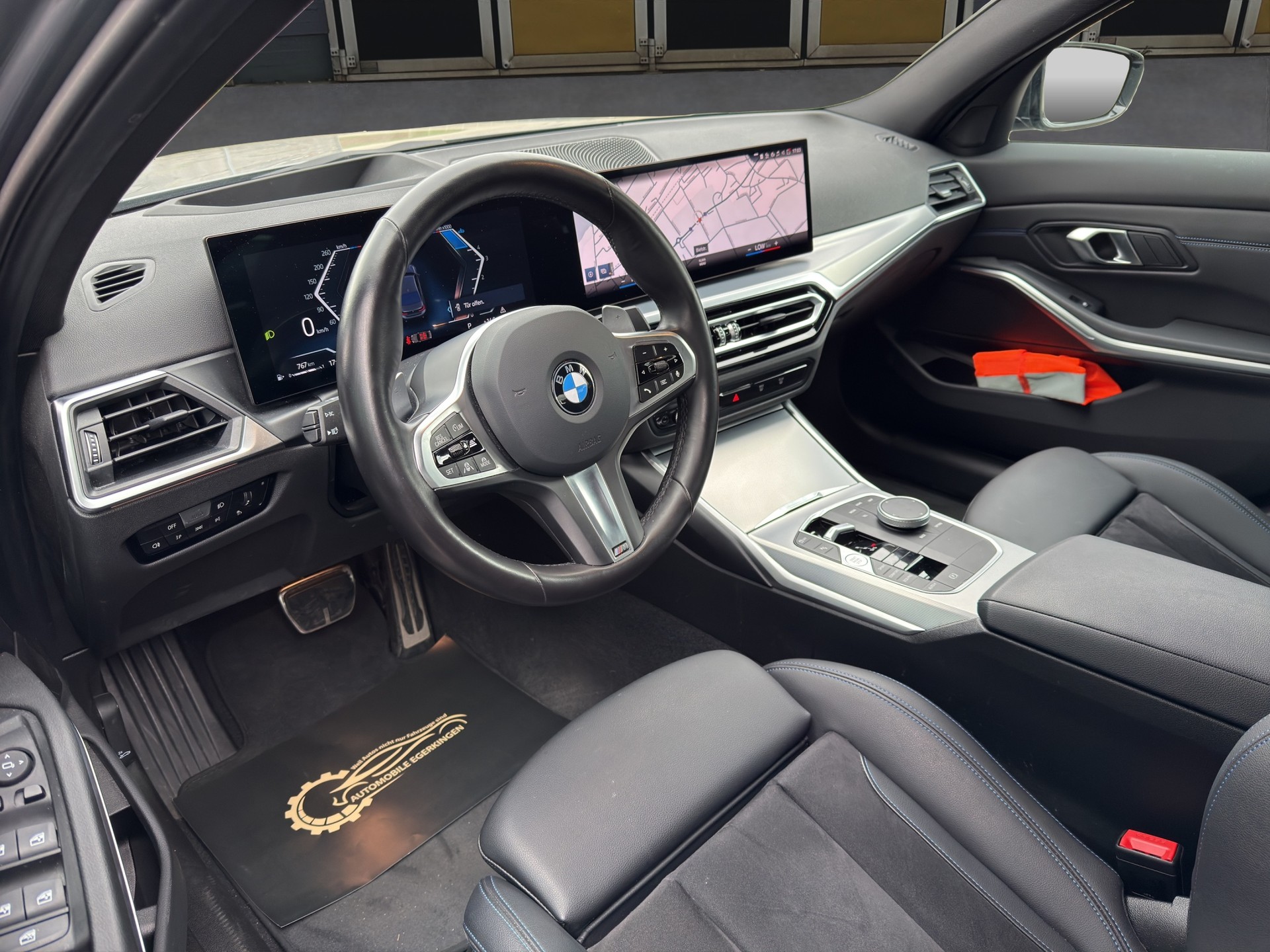 BMW 320d xDrive 48V Steptronic M Sport-image-8