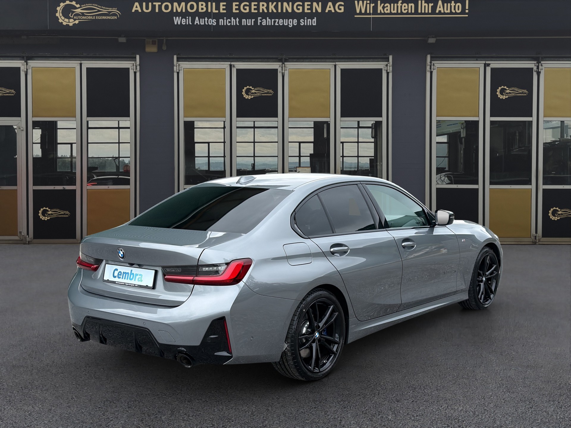 BMW 320d xDrive 48V Steptronic M Sport-image-4