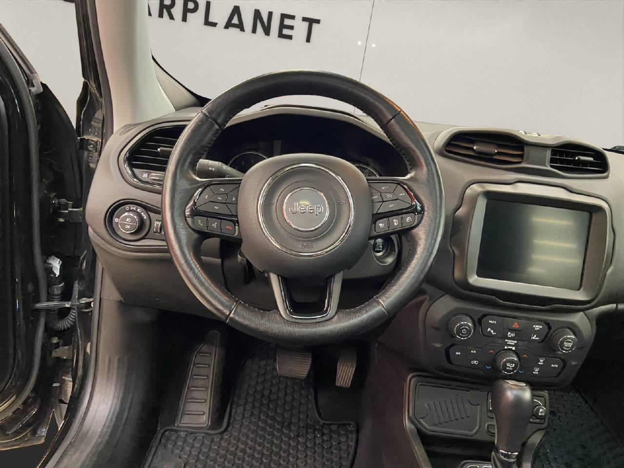 JEEP Renegade 1.3 Turbo Limited-image-8