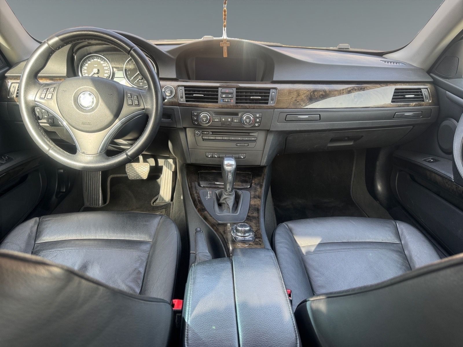 BMW 325i Coupé Steptronic-image-10