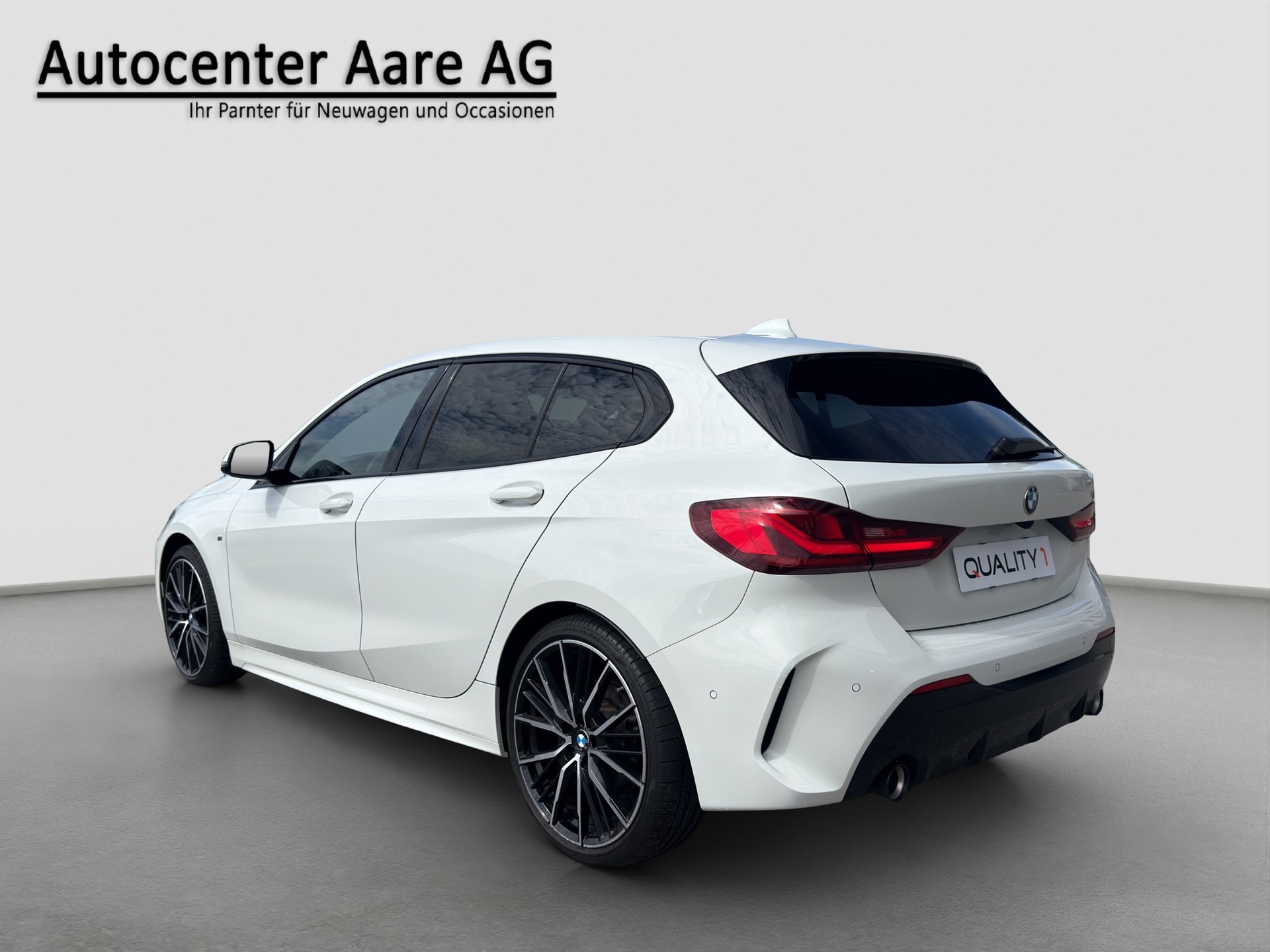 BMW 118d Steptronic M Sport-image-4