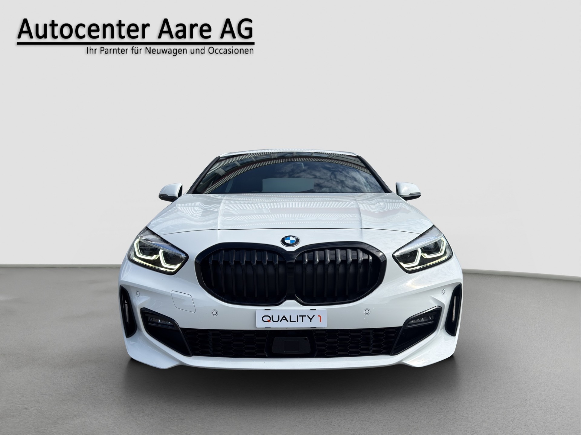 BMW 118d Steptronic M Sport-image-1