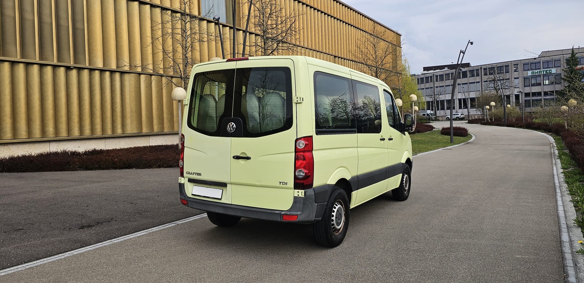 VW CRAFTER-image-1