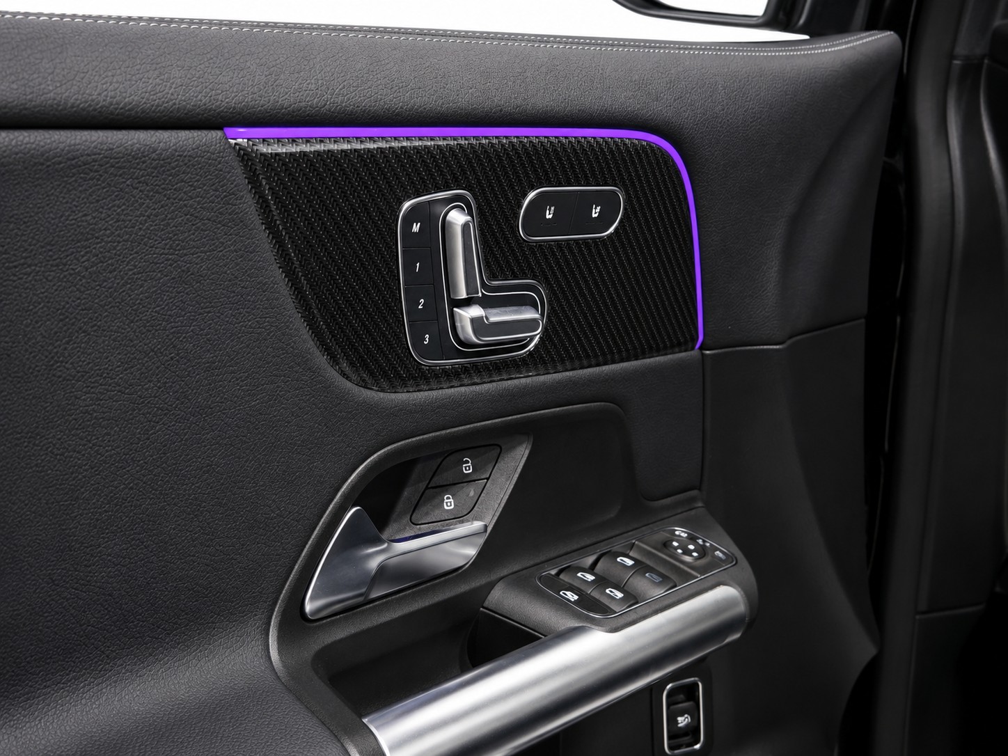 MERCEDES-BENZ GLA 45 S AMG 4matic+ Schalensitze CH Fahrzeug-image-14