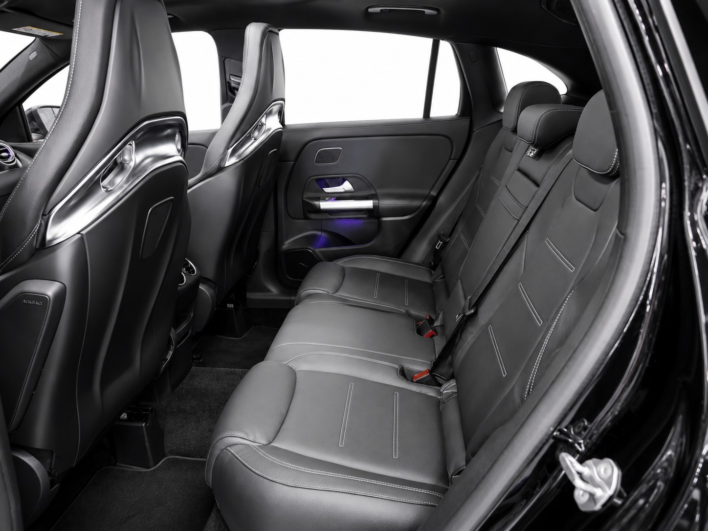 MERCEDES-BENZ GLA 45 S AMG 4matic+ Schalensitze CH Fahrzeug-image-13