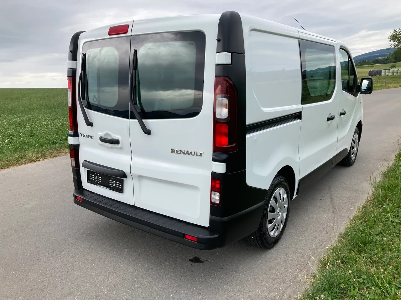 RENAULT Trafic 1.6 dCi 120 2.9t Business L1H1 Nutzlast 1`160 KG-image-3