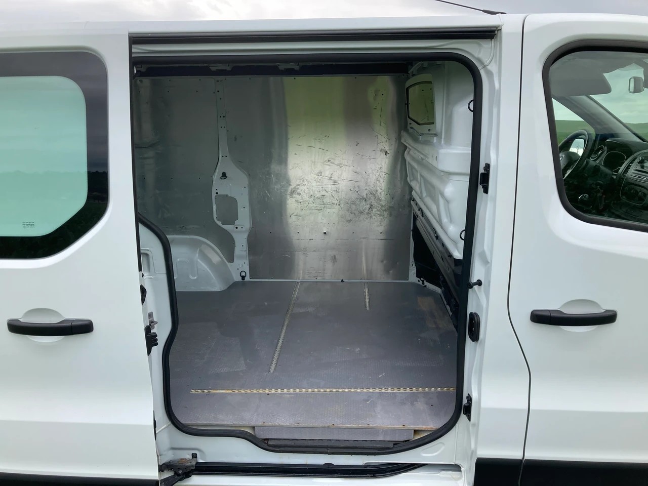 RENAULT Trafic 1.6 dCi 120 2.9t Business L1H1 Nutzlast 1`160 KG-image-7
