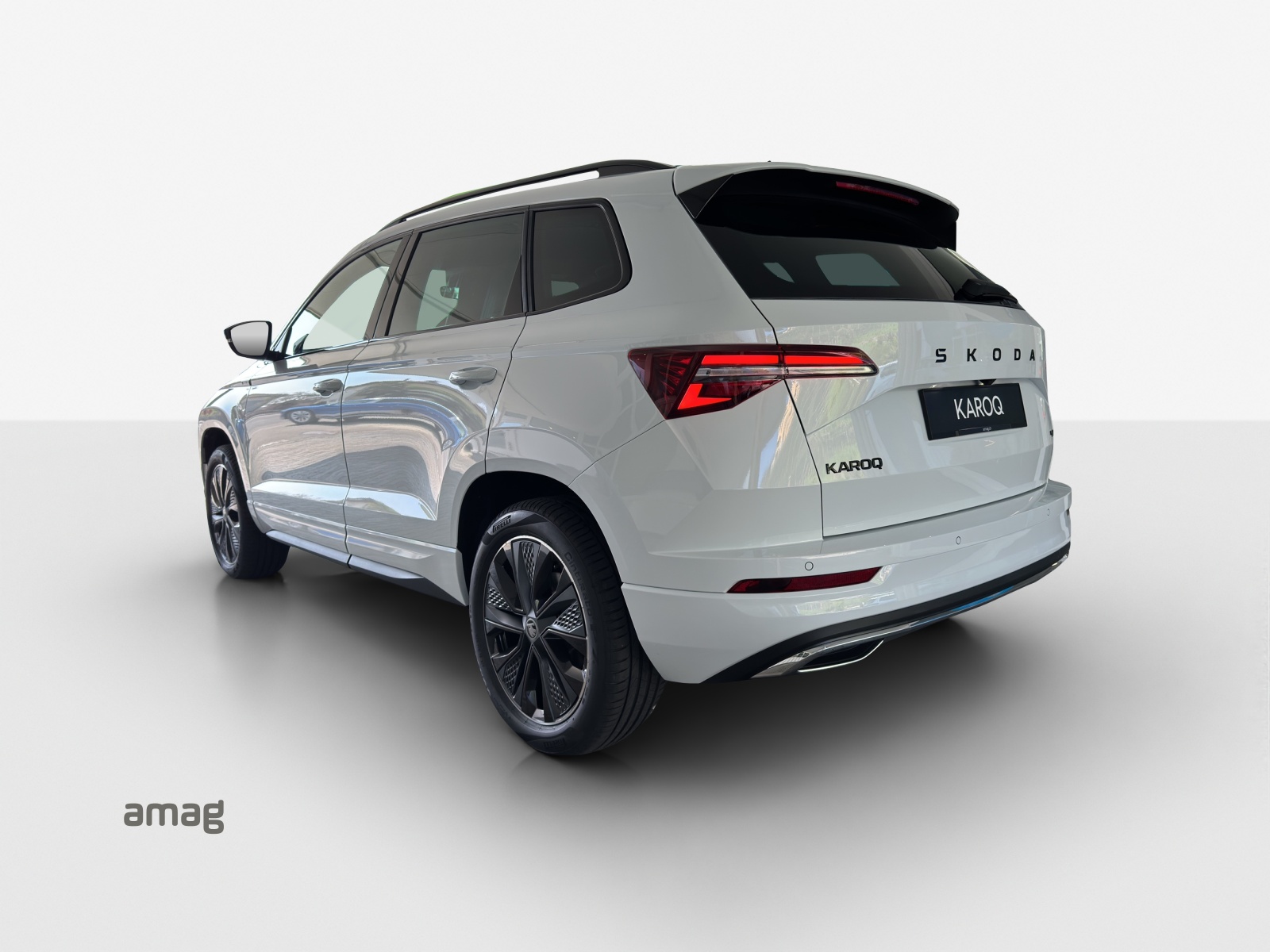 SKODA Karoq 2.0 TSI SportLine 4x4 DSG-image-2