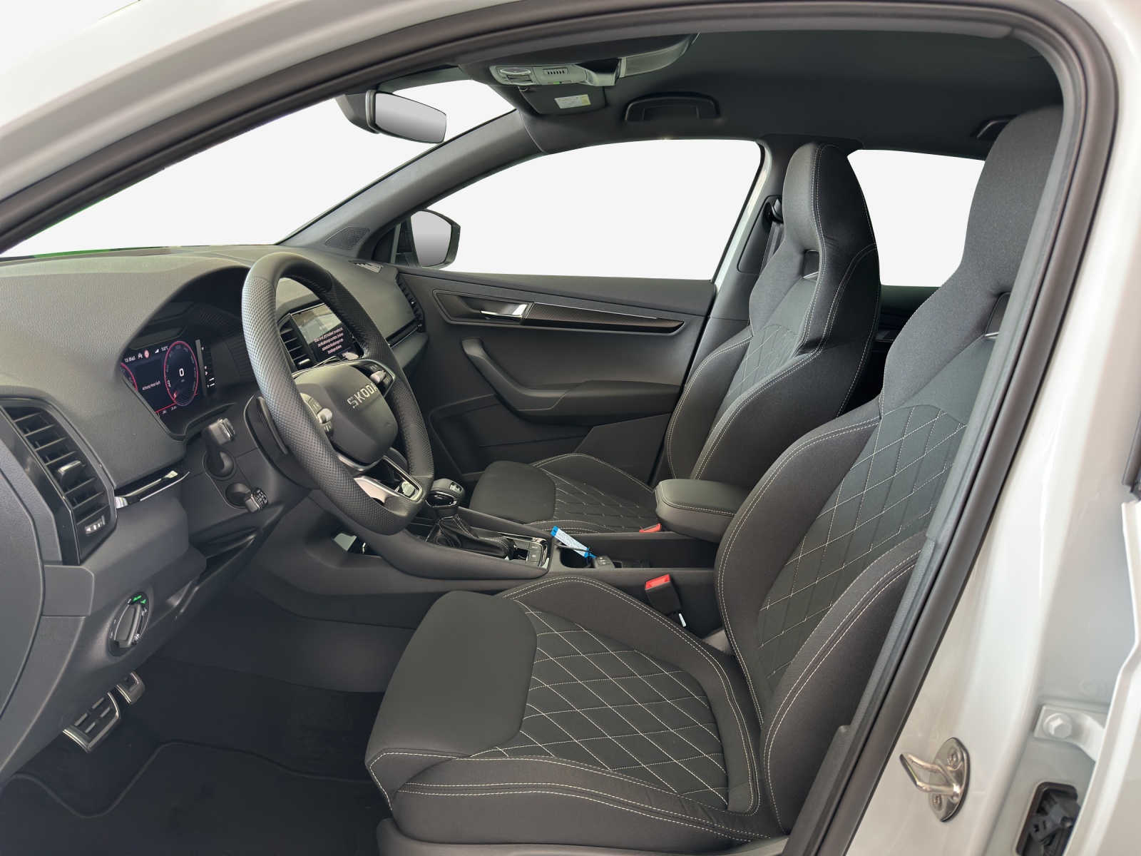 SKODA Karoq 2.0 TSI SportLine 4x4 DSG-image-7