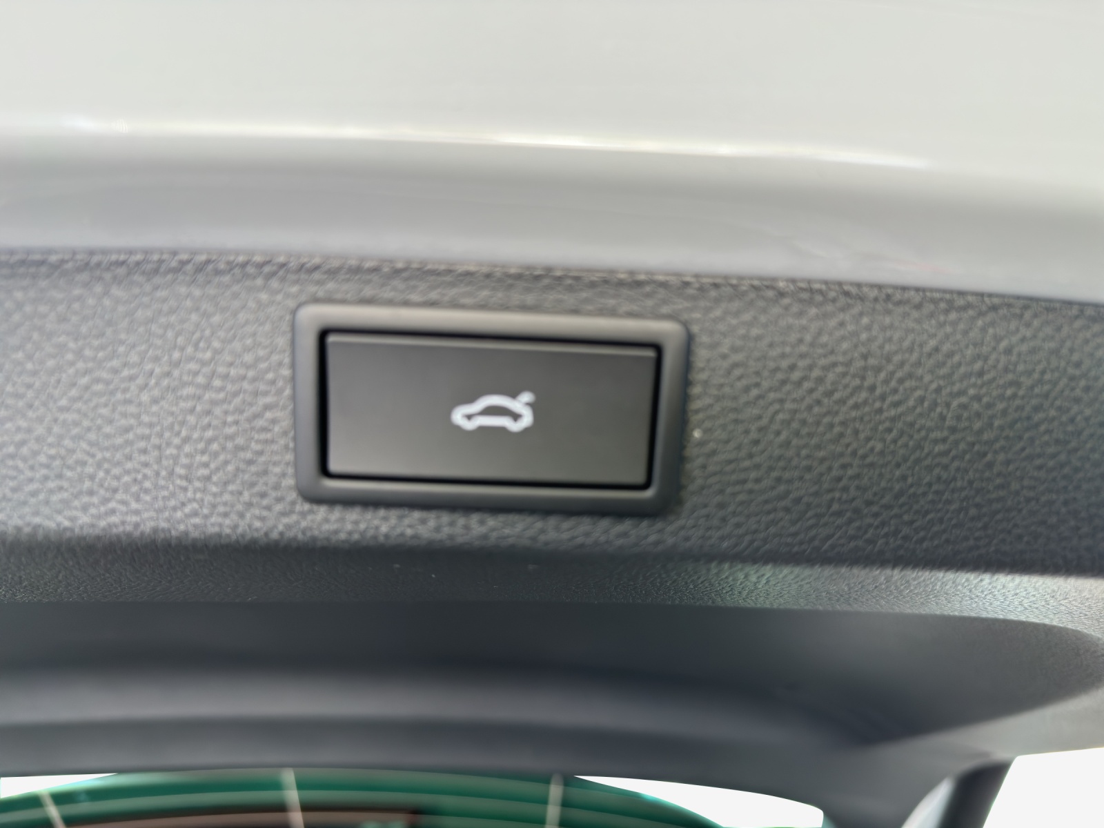 SKODA Karoq 2.0 TSI SportLine 4x4 DSG-image-14