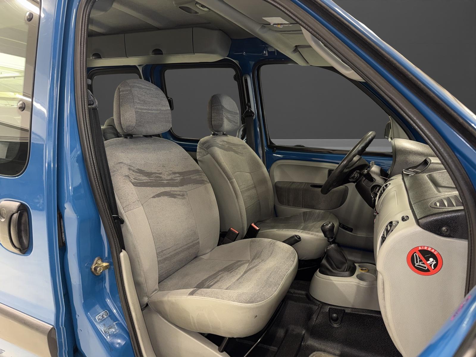 RENAULT Kangoo 1.5 dCi Alizé-image-9