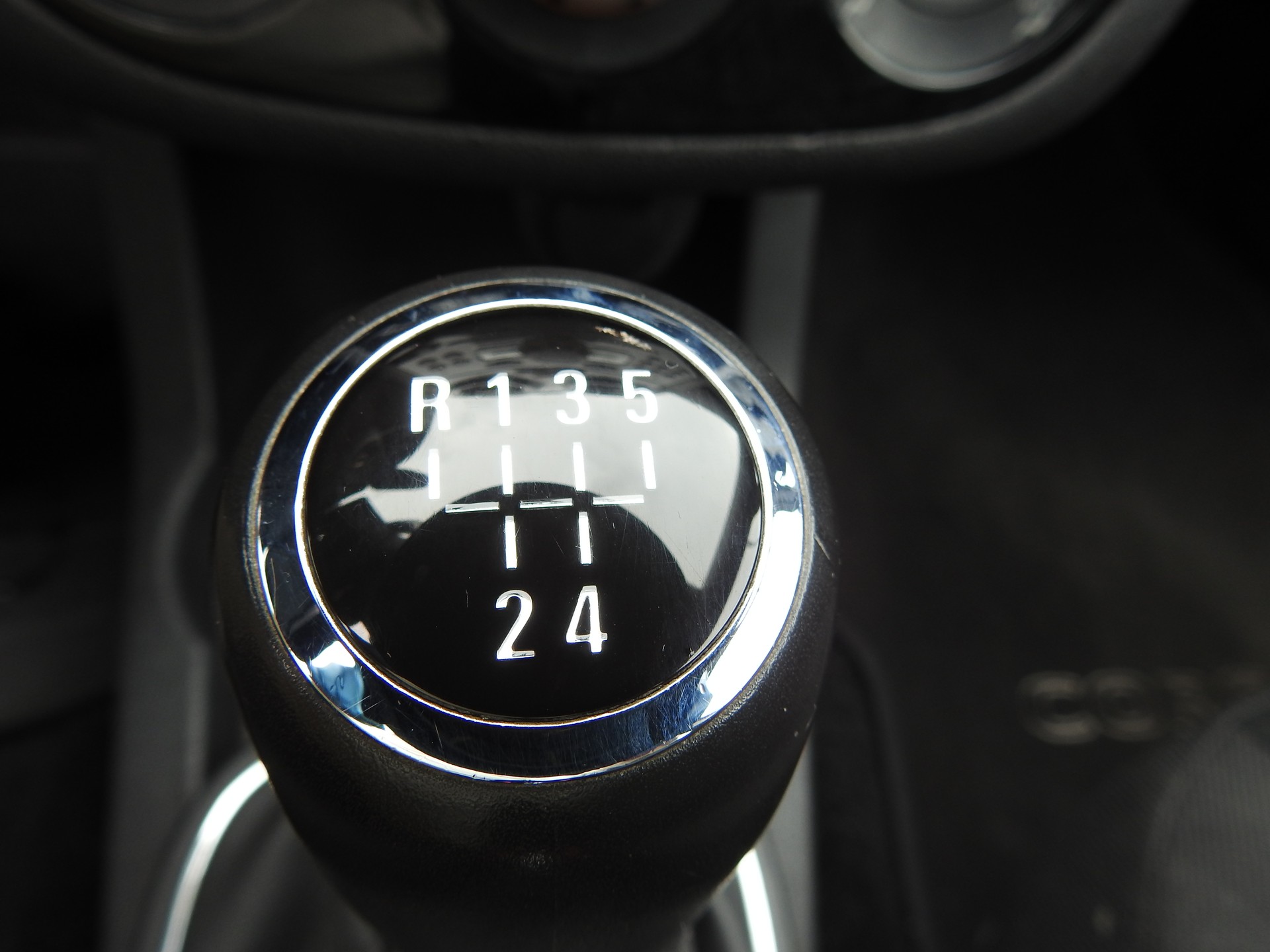OPEL Corsa 1.4 TP Color Edition-image-18