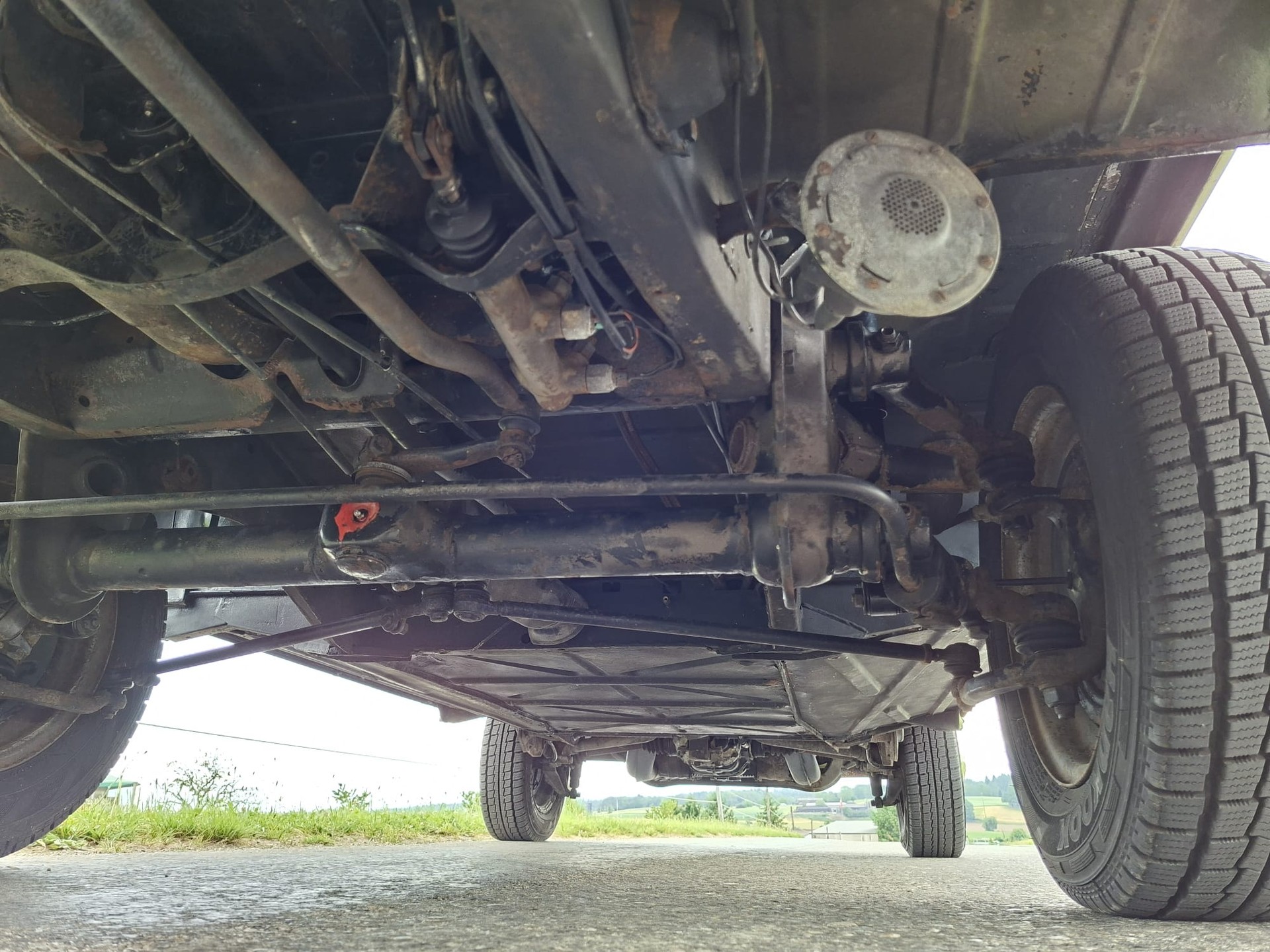 VW Typ 2 Bus-image-14
