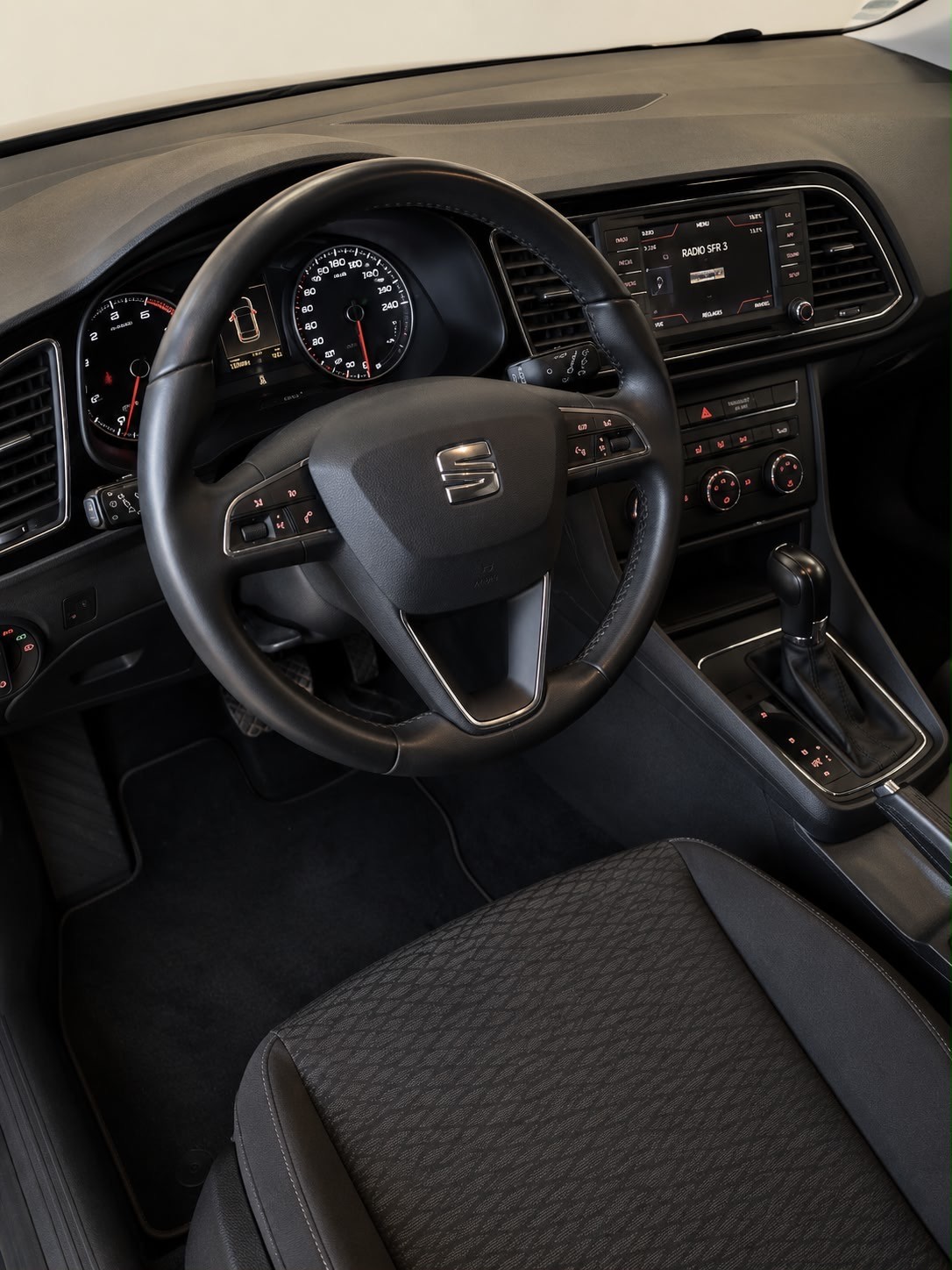 SEAT Leon ST 1.4 TSI FR Viva DSG-image-10
