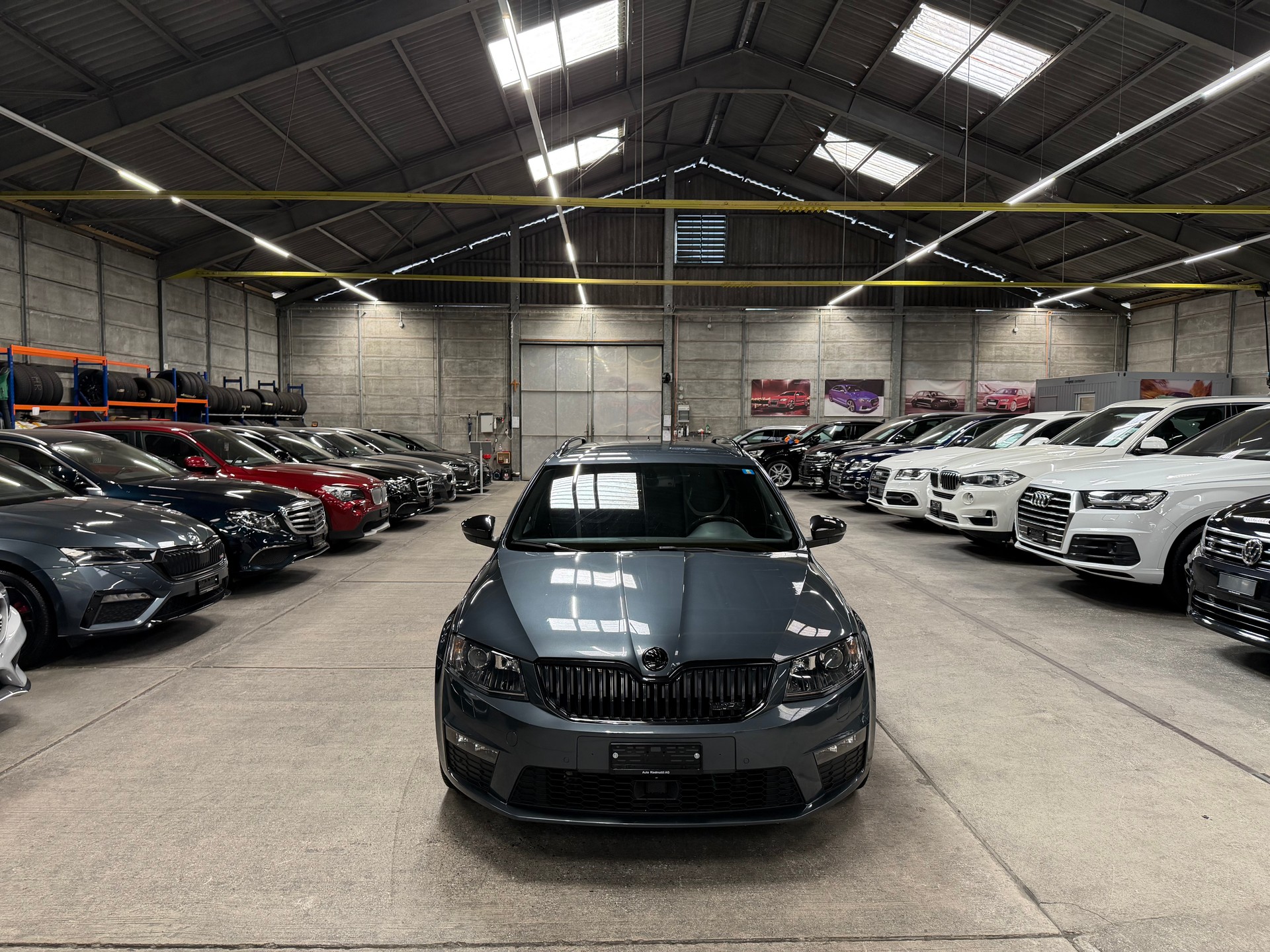 SKODA Octavia Combi 2.0 TSI RS DSG-image-8