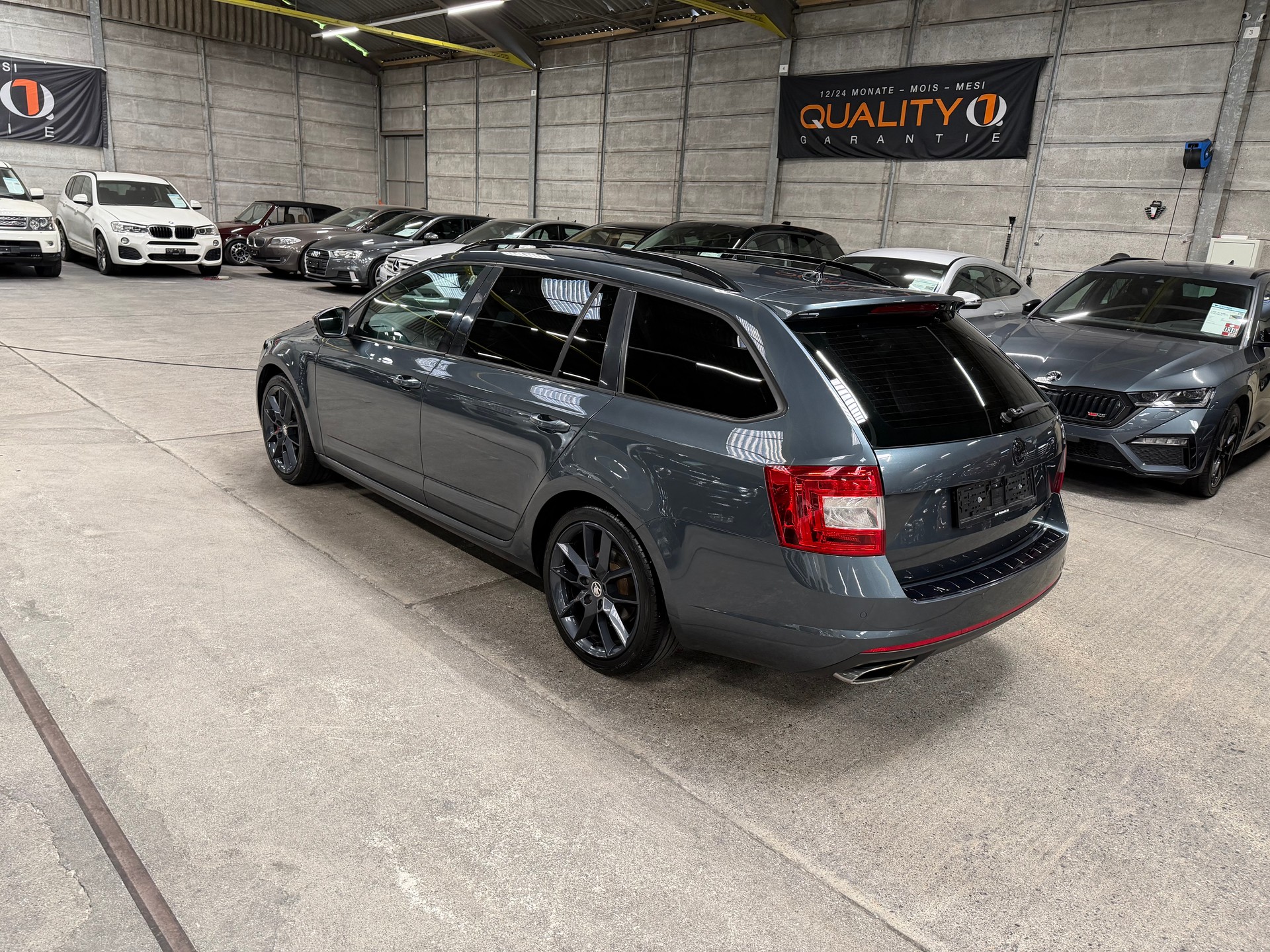 SKODA Octavia Combi 2.0 TSI RS DSG-image-5