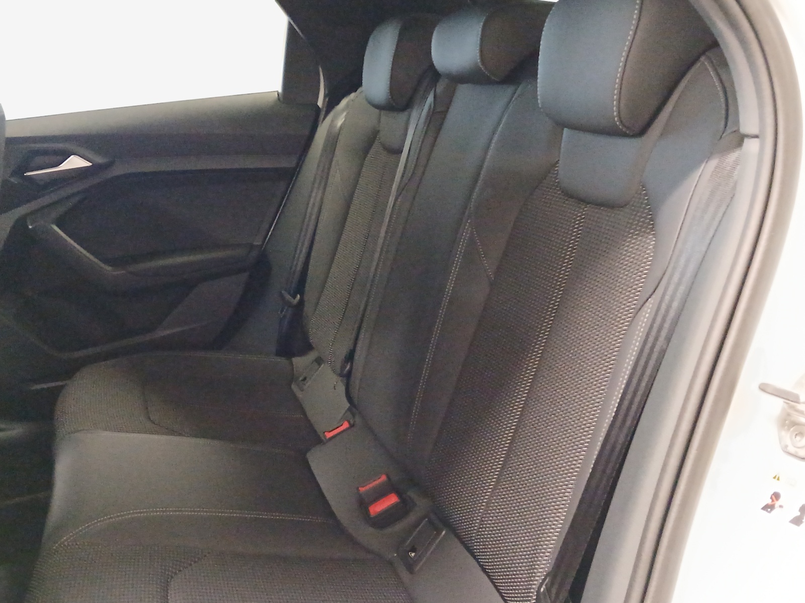 AUDI A1 Sportback 30 TFSI S Line Attraction S-tronic-image-11