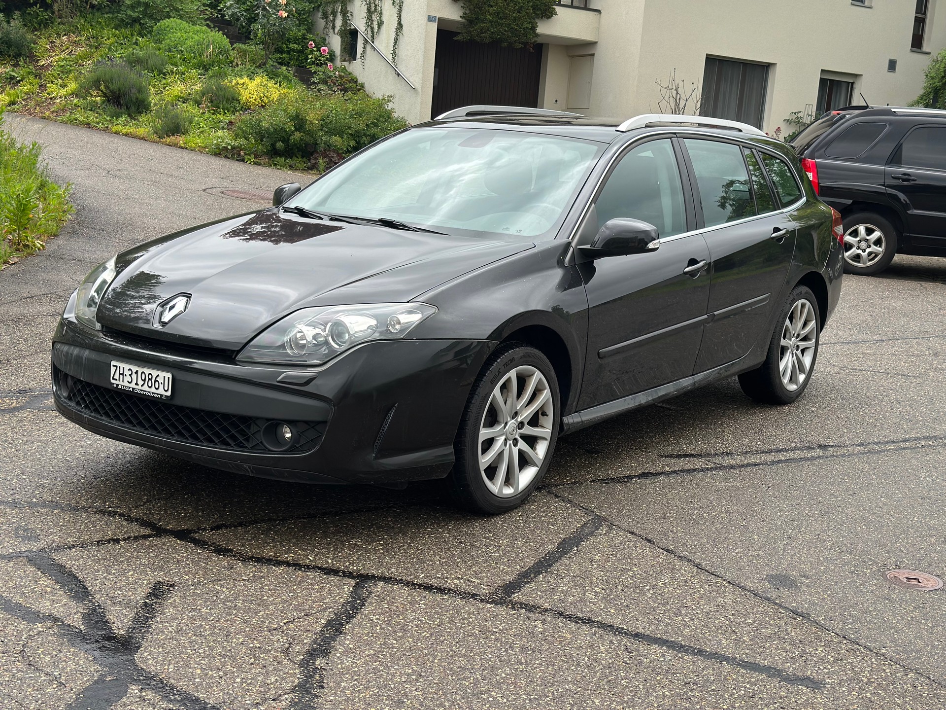 RENAULT Laguna Grandtour 2.0 16V T Initiale Automatic-image-0
