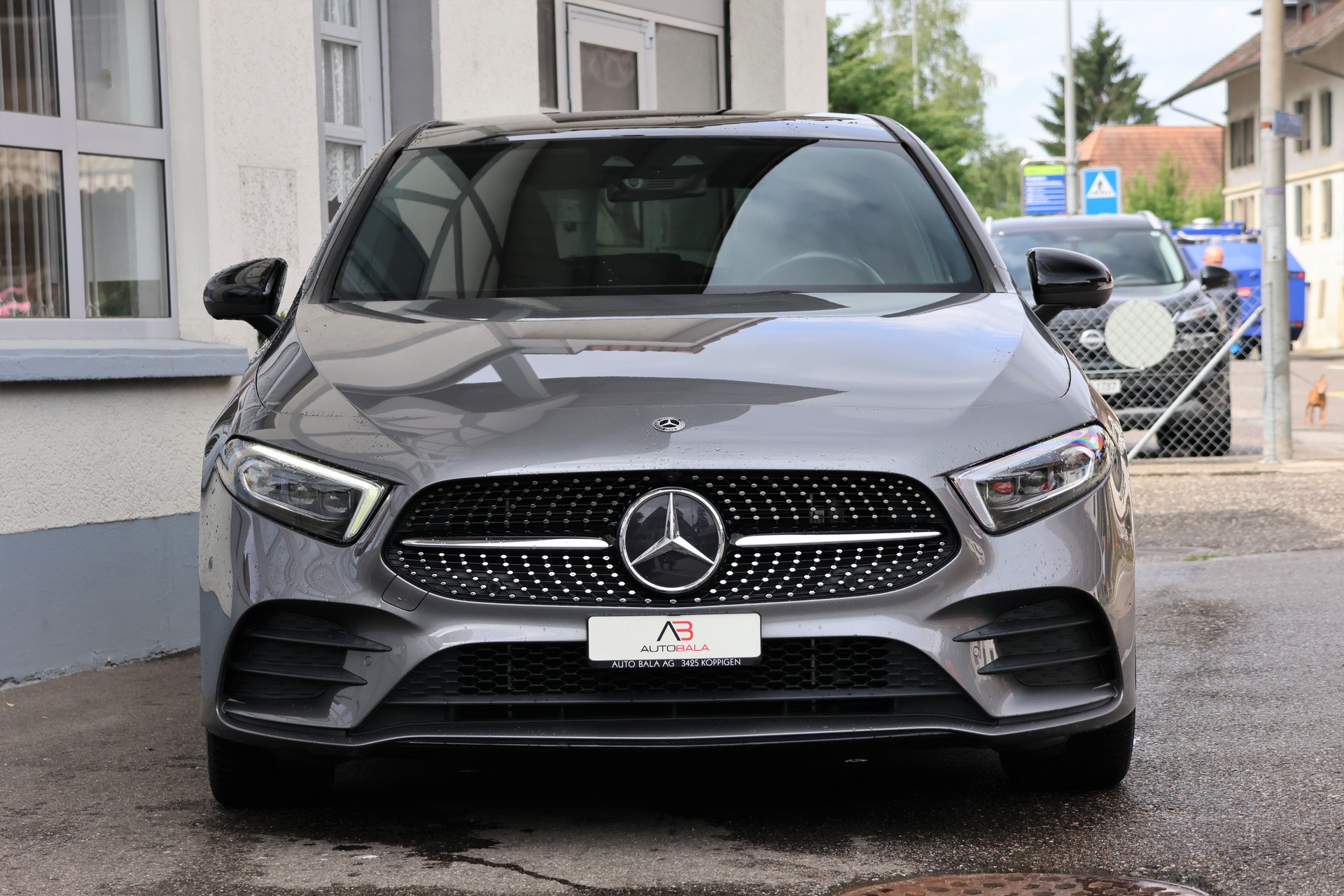 MERCEDES-BENZ A 250e AMG Line 8G-DCT (CH)-image-1