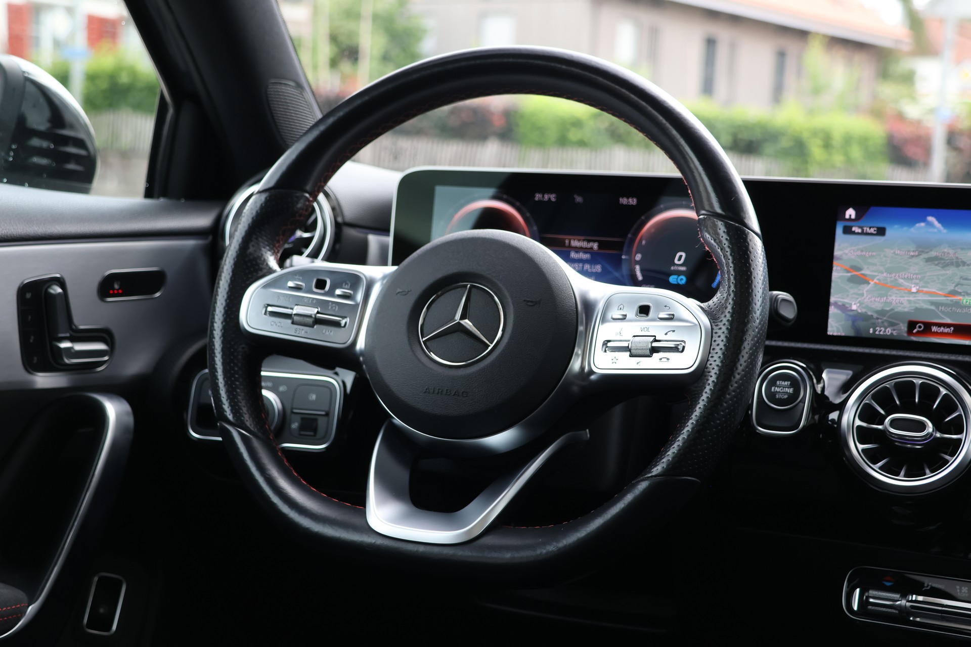 MERCEDES-BENZ A 250e AMG Line 8G-DCT (CH)-image-15