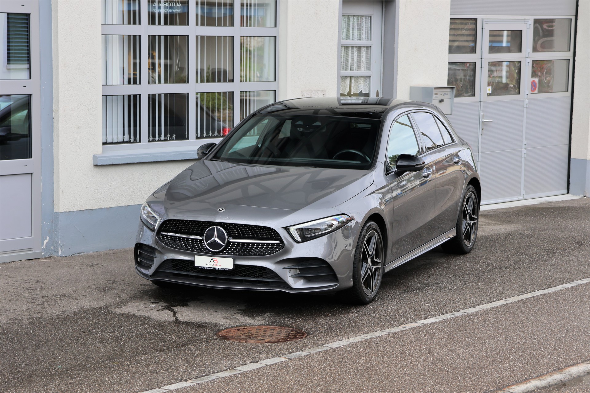 MERCEDES-BENZ A 250e AMG Line 8G-DCT (CH)-image-0