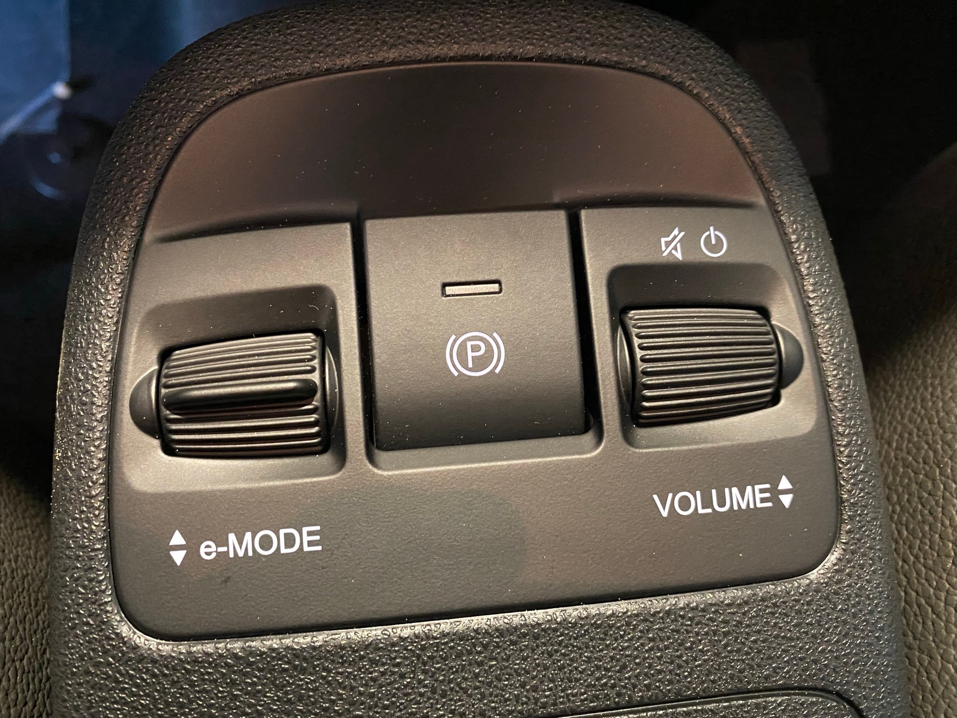 FIAT 500 electric Cabrio La Prima Cel-image-13