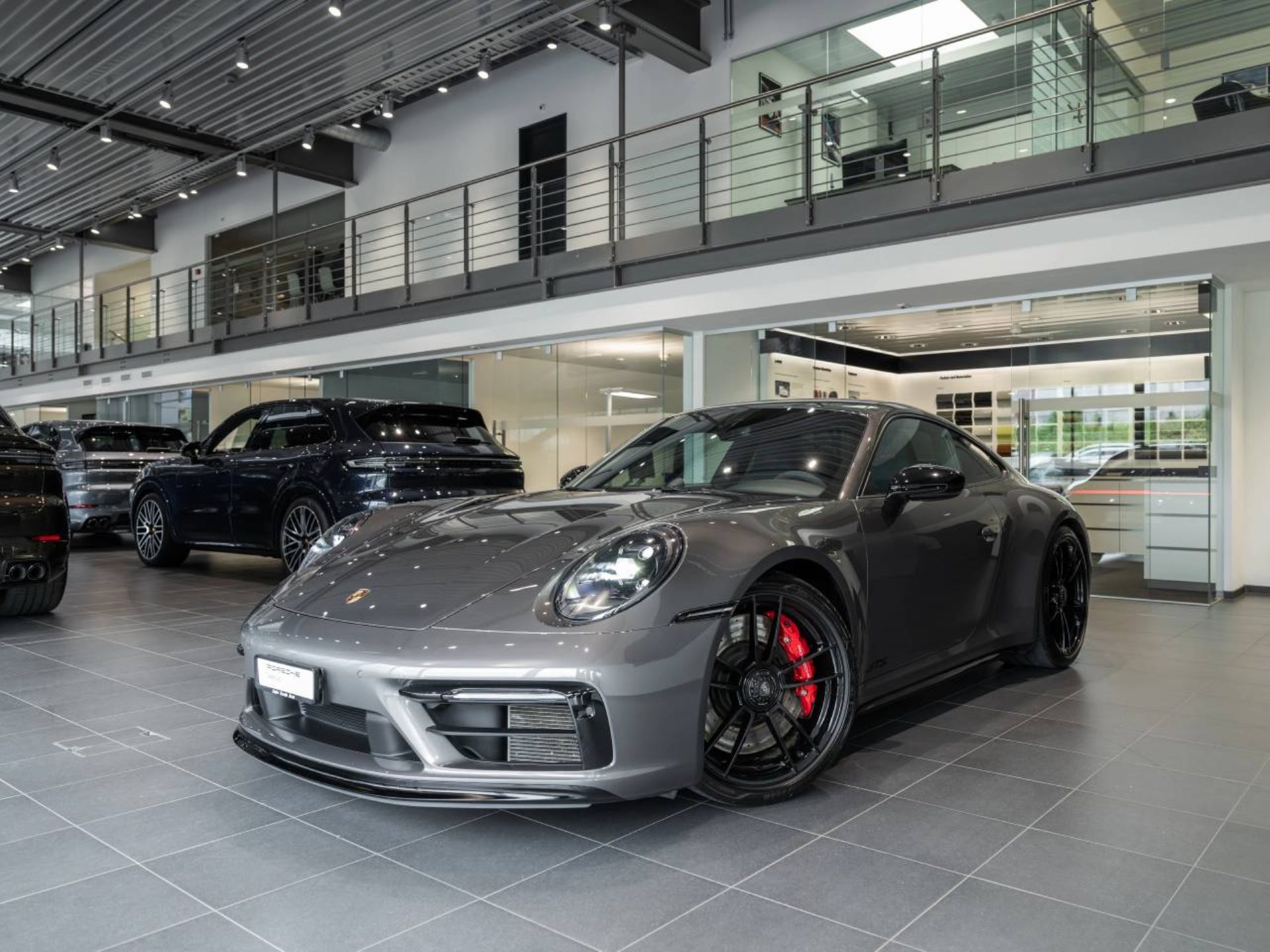 PORSCHE 911 Carrera GTS-image-7