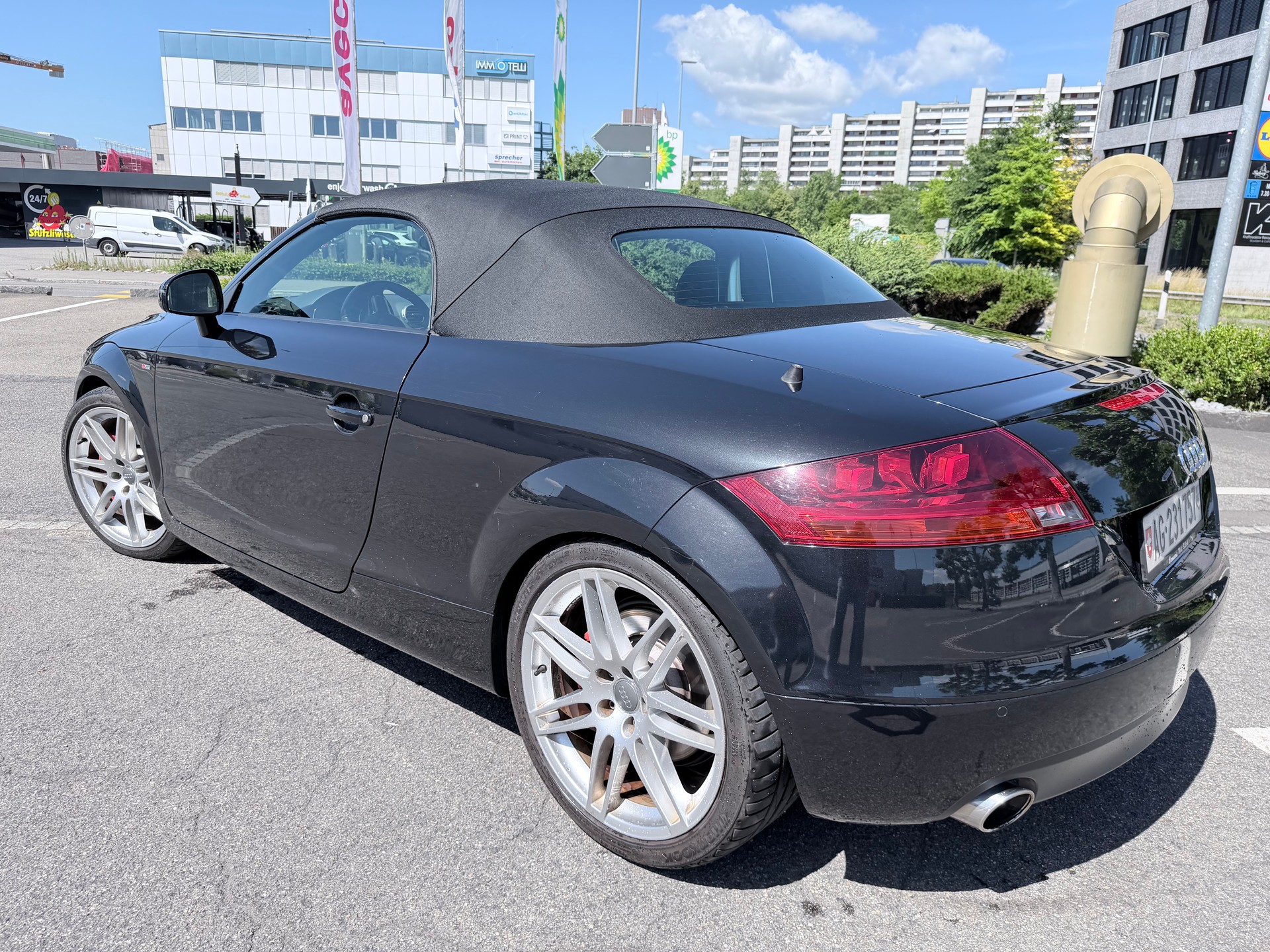 AUDI TT Roadster 3.2 V6 quattro S-Tronic-image-3