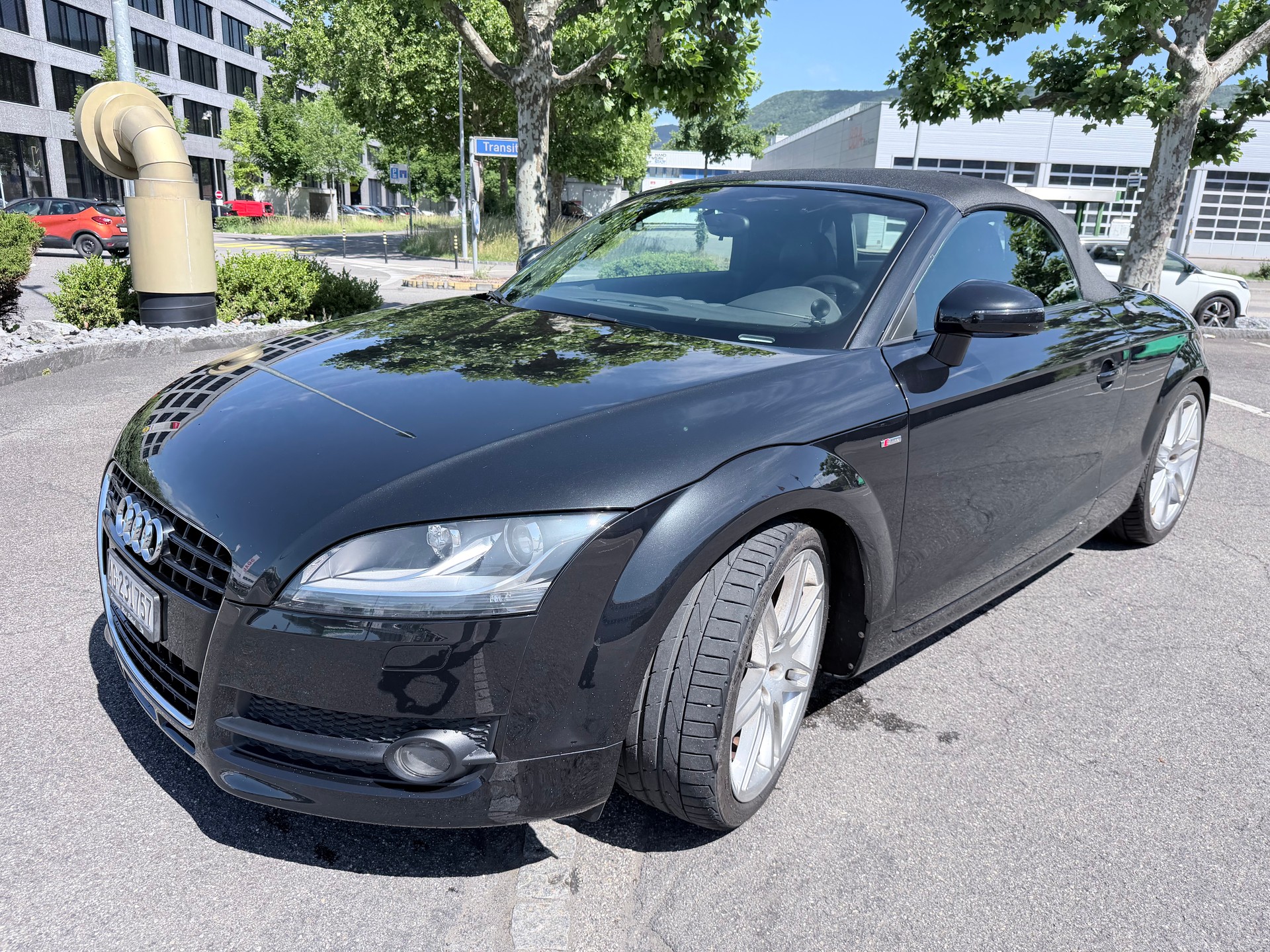 AUDI TT Roadster 3.2 V6 quattro S-Tronic-image-1