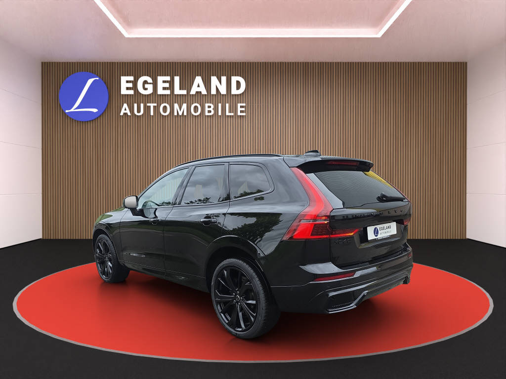 VOLVO XC60 2.0 B5 MH Plus Black Edition AWD-image-4