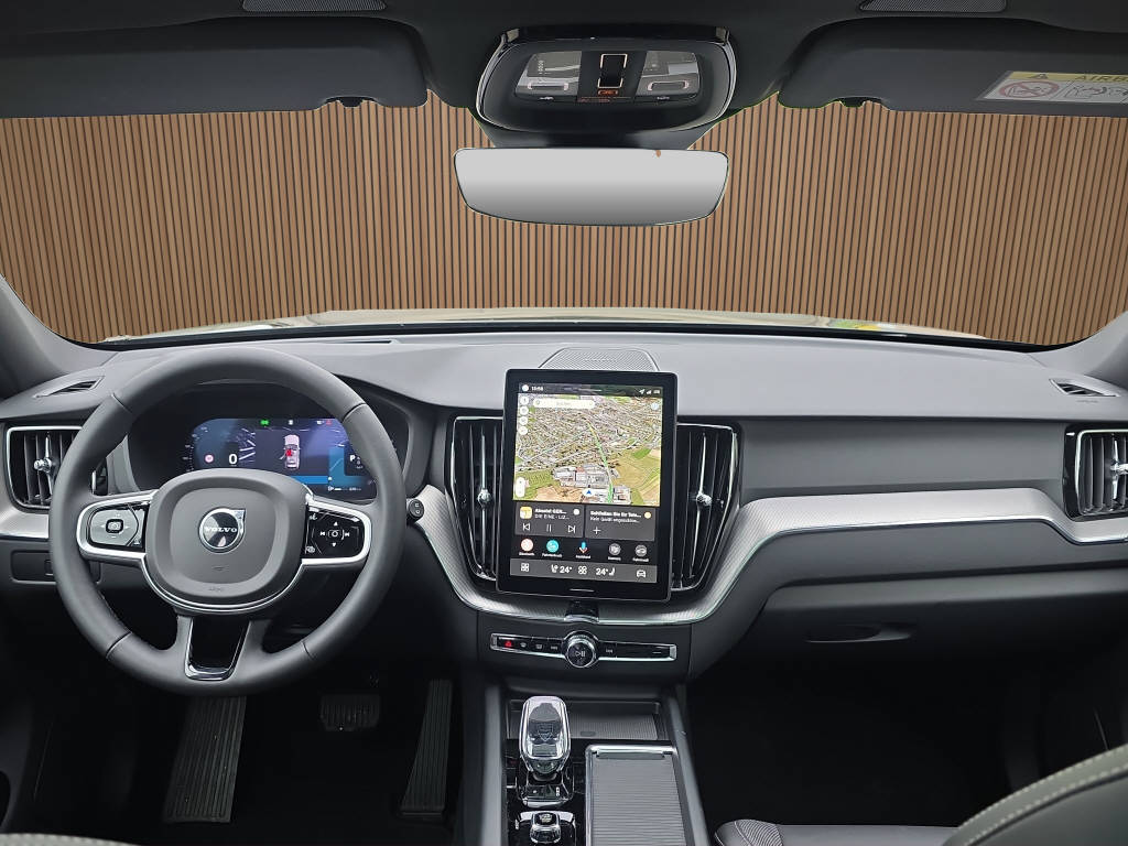 VOLVO XC60 2.0 B5 MH Plus Black Edition AWD-image-19