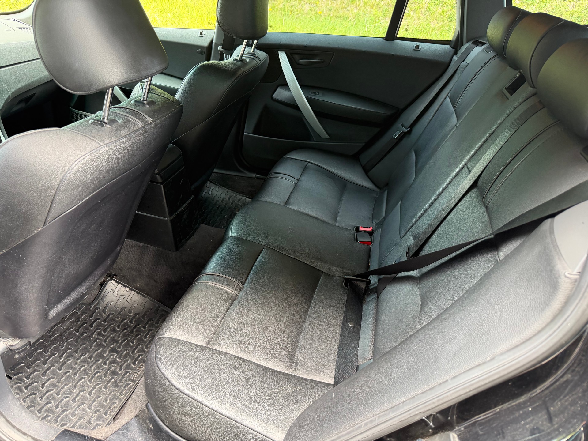 BMW X3 3.0i-image-8