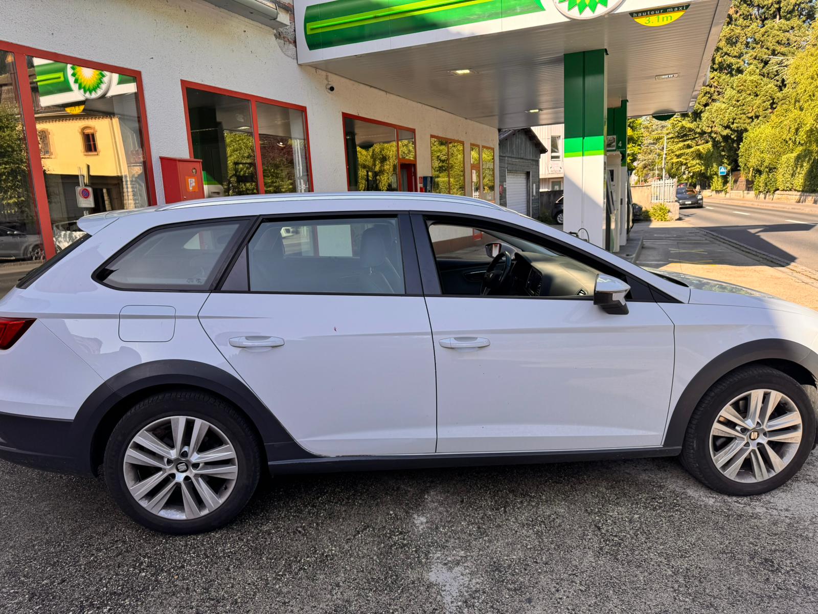 SEAT Leon ST 2.0 TDI X-Perience 4Drive DSG-image-4