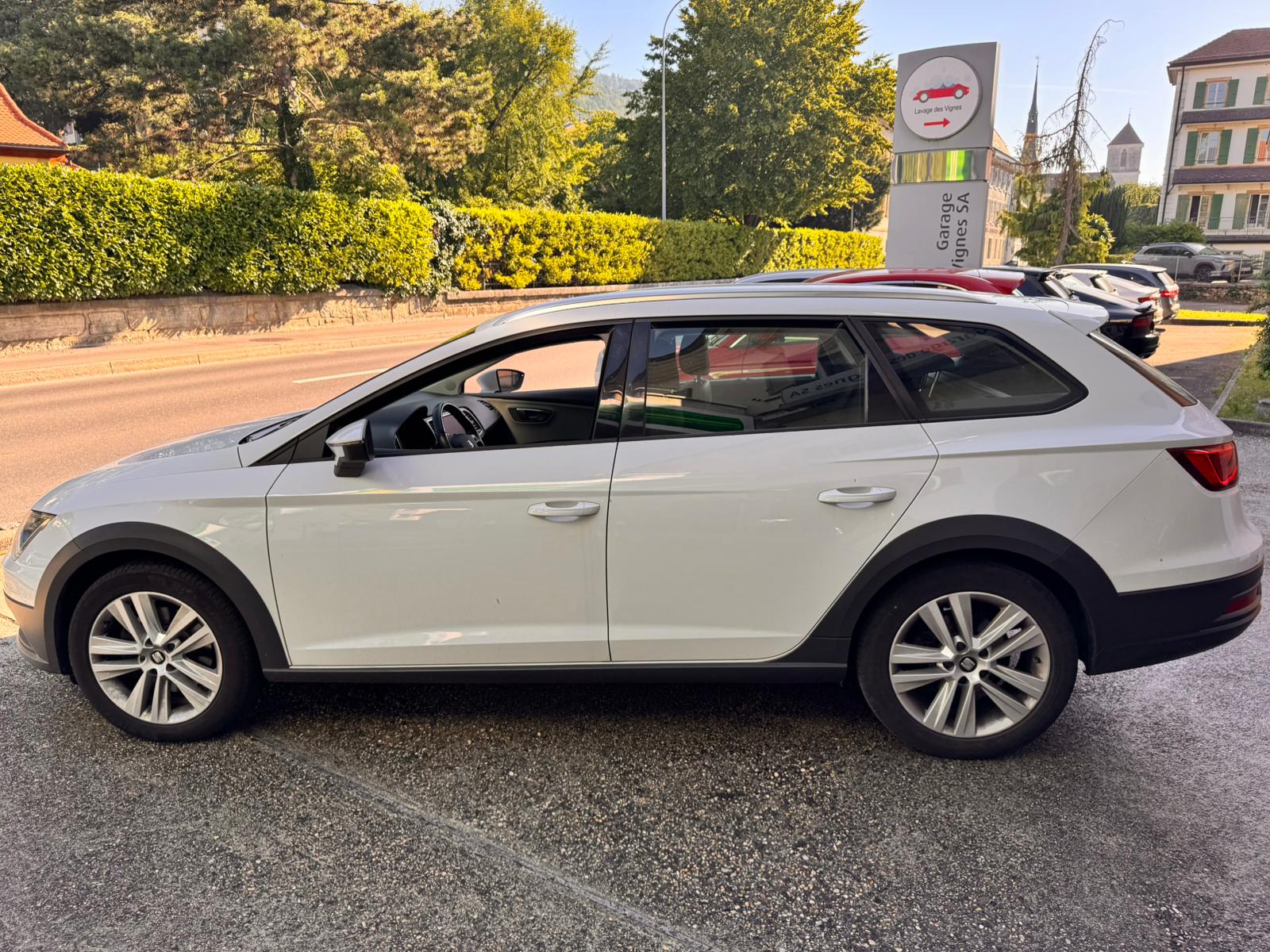 SEAT Leon ST 2.0 TDI X-Perience 4Drive DSG-image-2