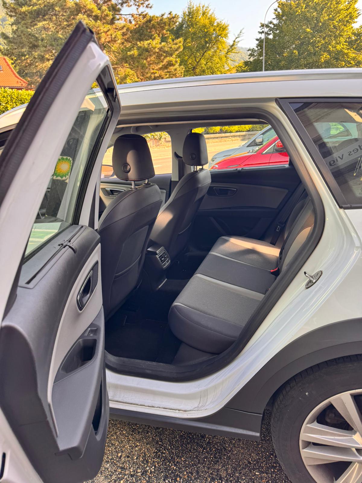 SEAT Leon ST 2.0 TDI X-Perience 4Drive DSG-image-7
