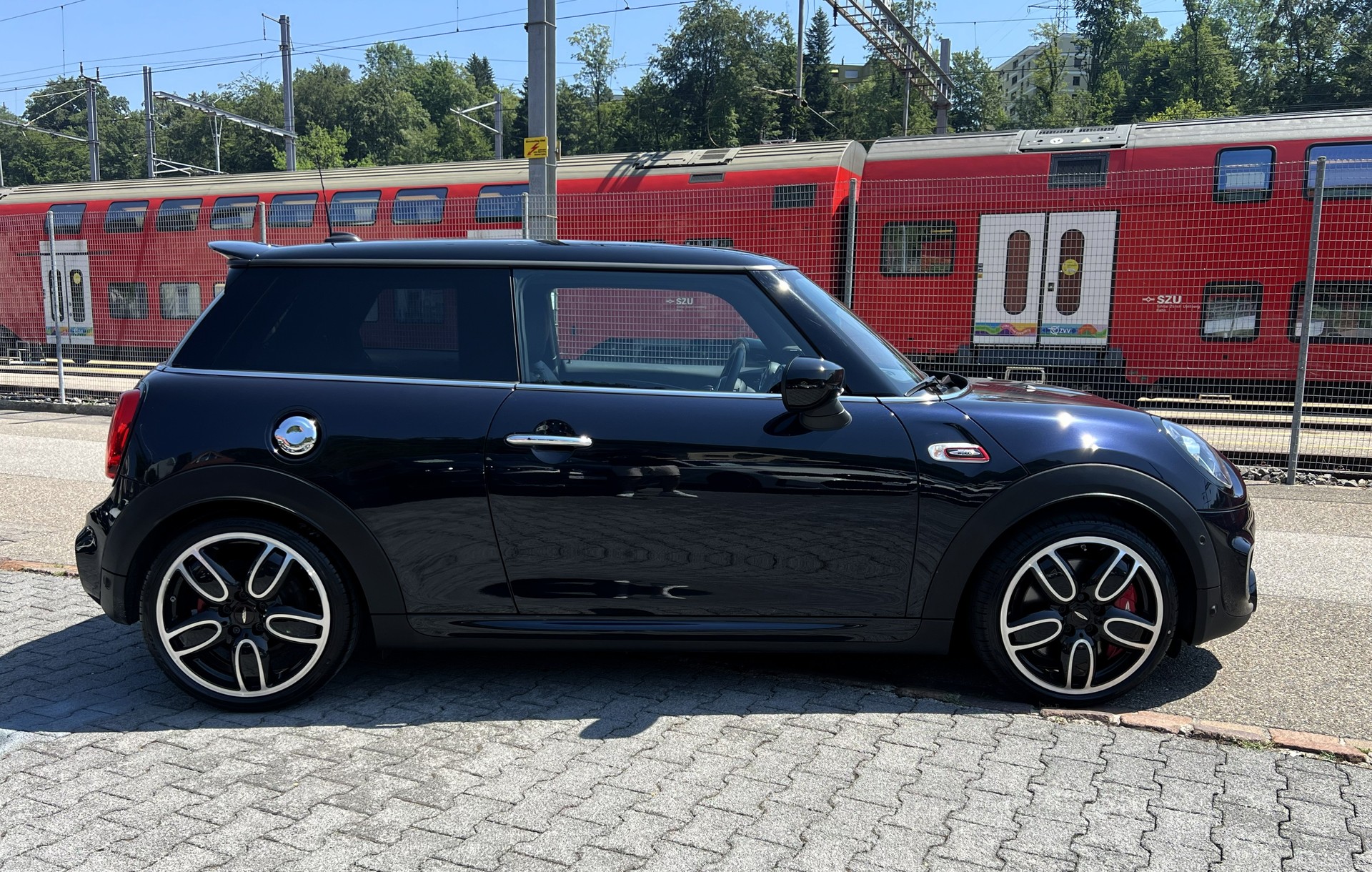 MINI Cooper John Cooper Works Steptronic-image-5