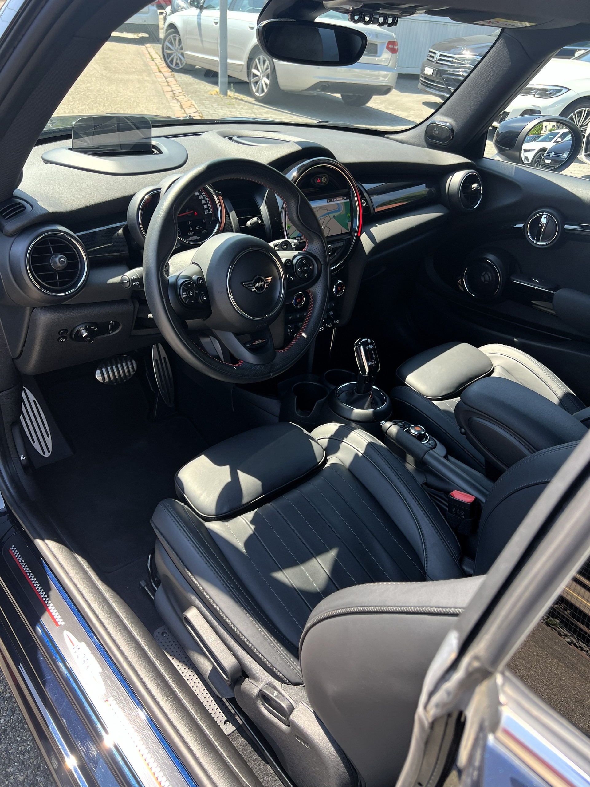 MINI Cooper John Cooper Works Steptronic-image-16