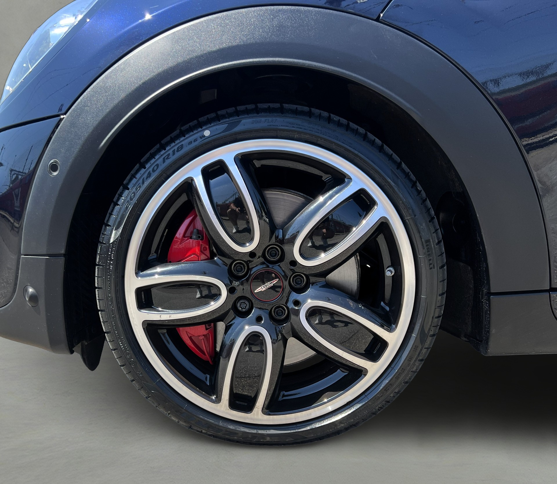 MINI Cooper John Cooper Works Steptronic-image-11