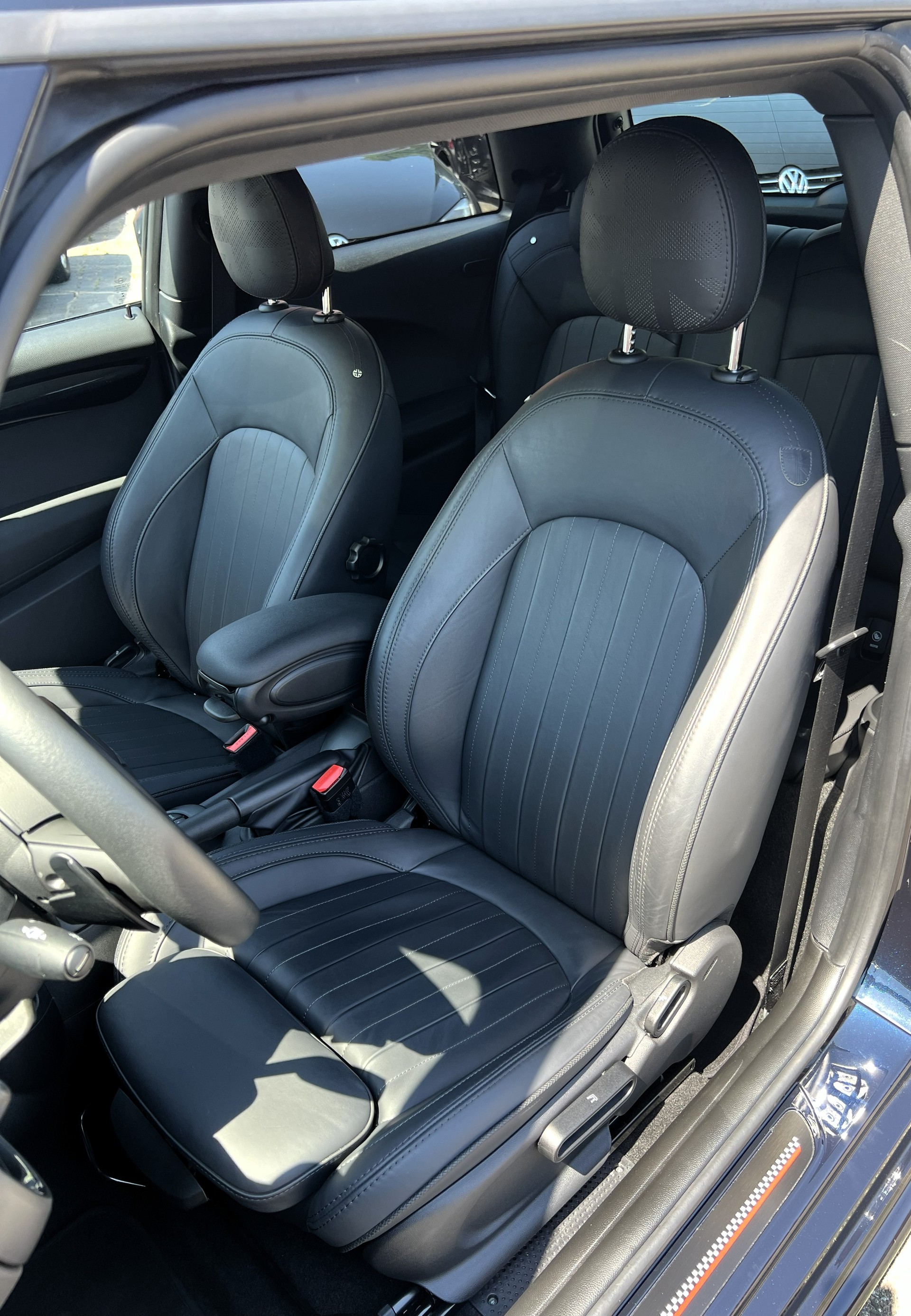 MINI Cooper John Cooper Works Steptronic-image-18