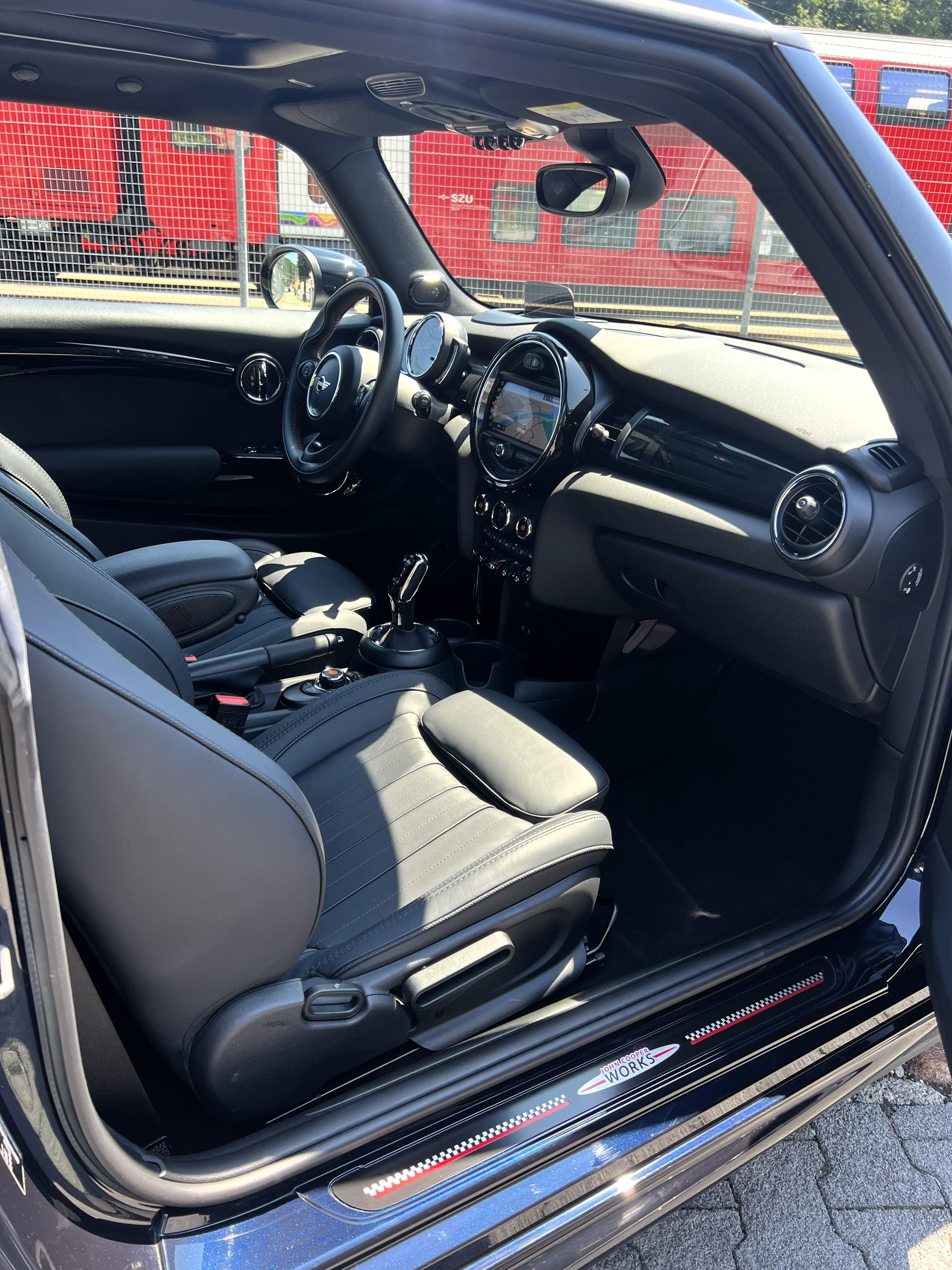 MINI Cooper John Cooper Works Steptronic-image-14