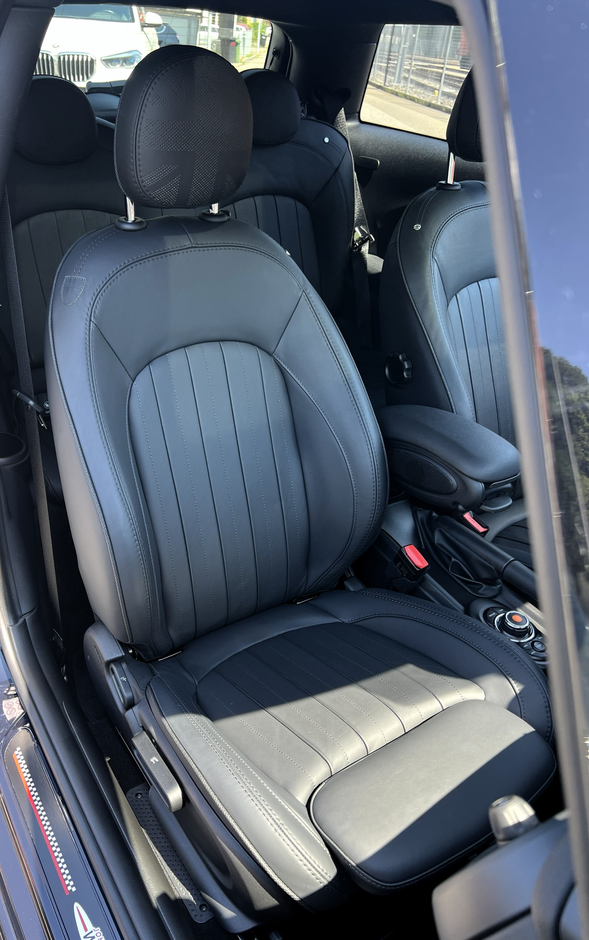 MINI Cooper John Cooper Works Steptronic-image-15