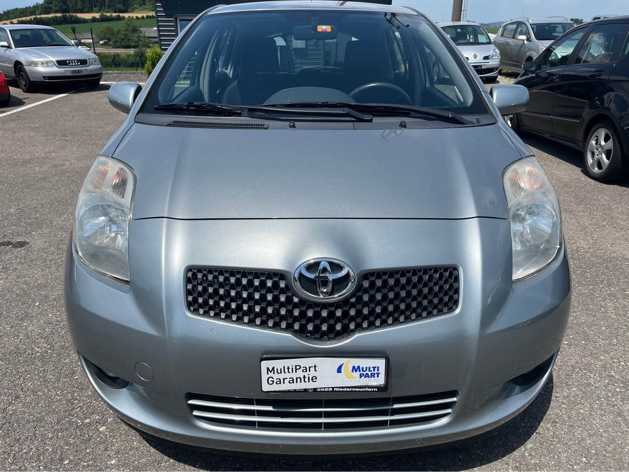 TOYOTA Yaris 1.3 Linea Luna-image-0